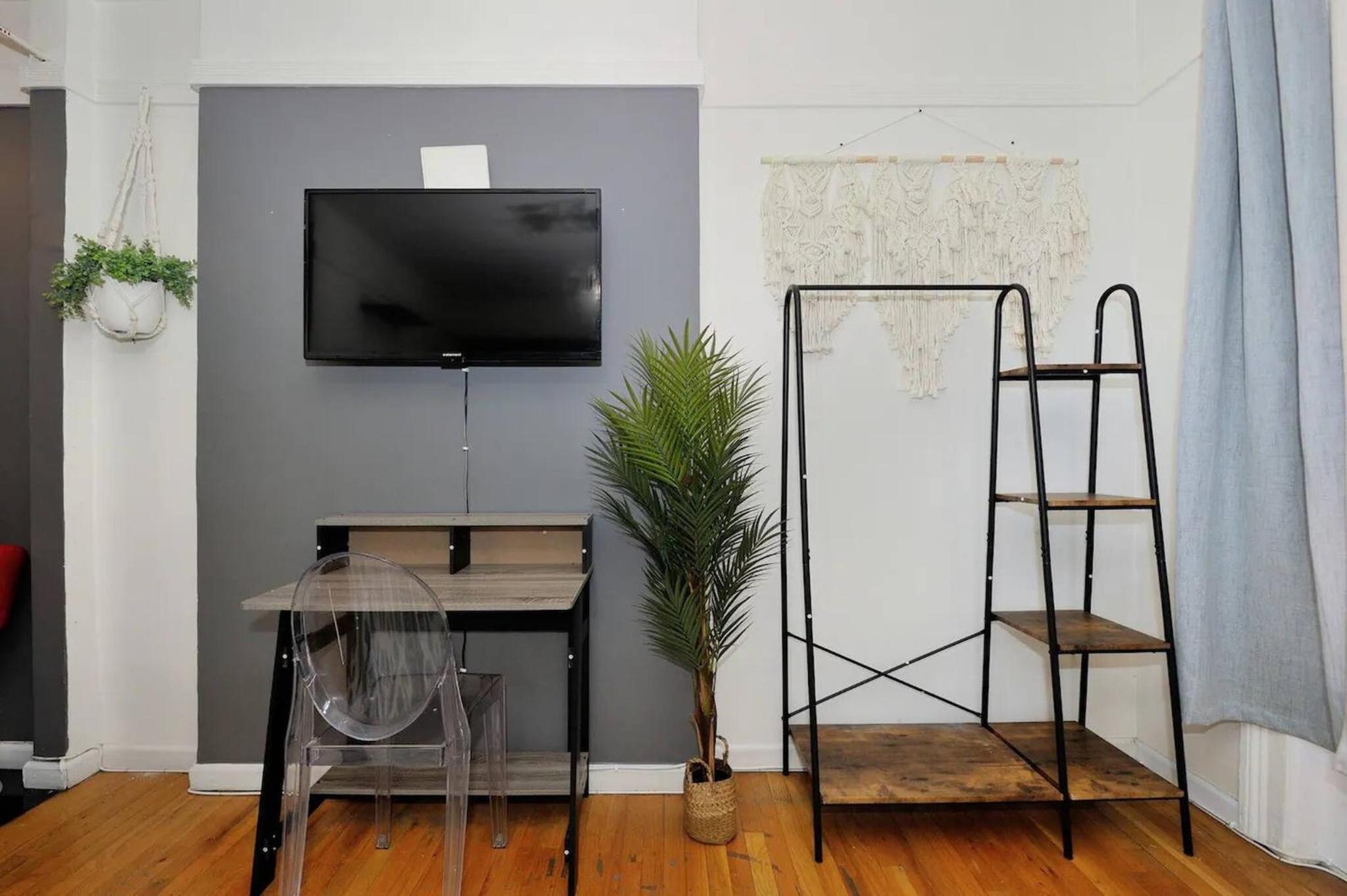 Furnished 2br1ba In Lennox Hill