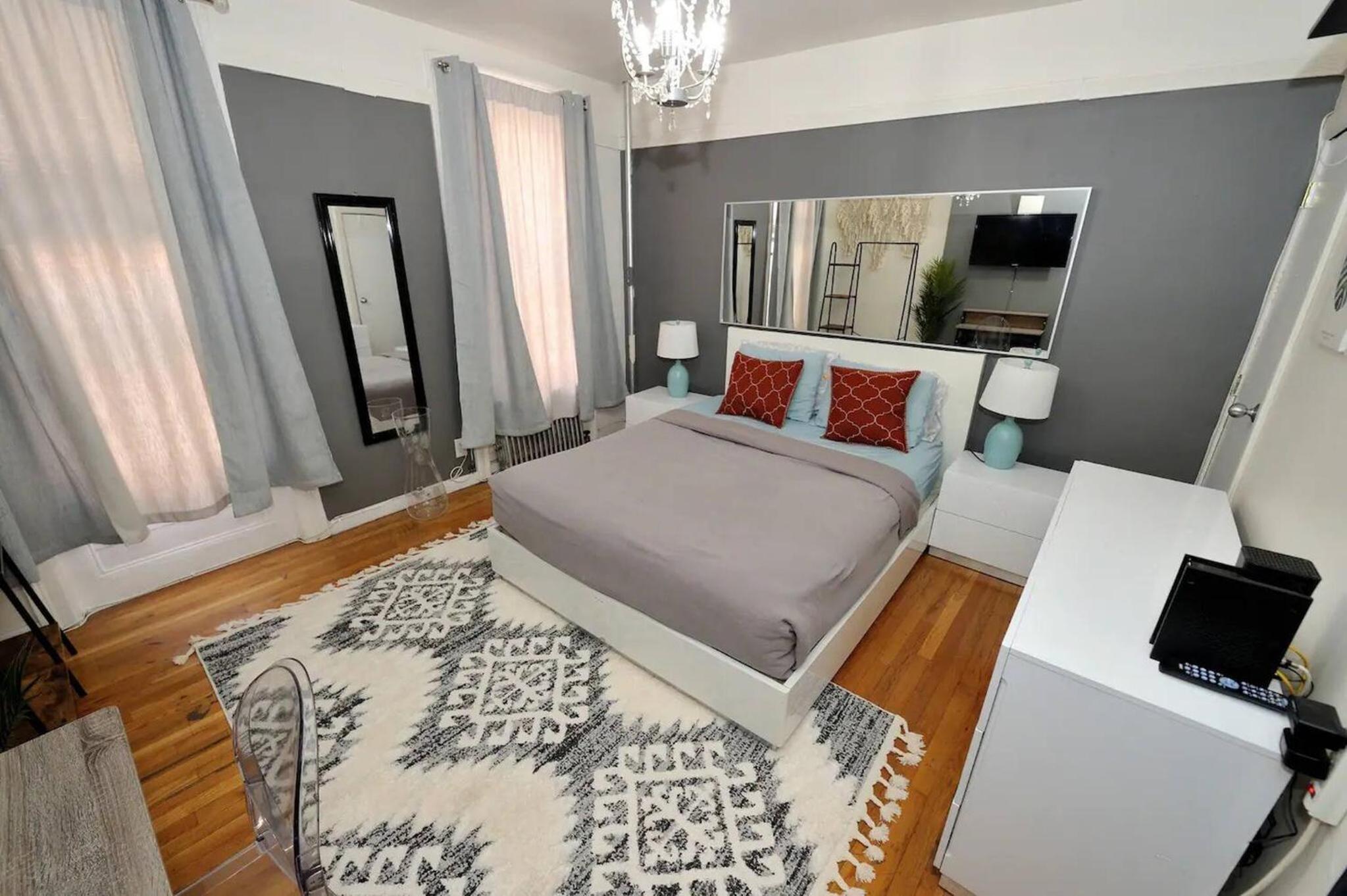 Furnished 2br1ba In Lennox Hill
