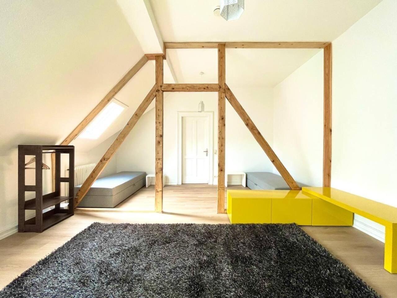 Ferienhaus Villa EMG Velbert nah Düsseldorf Essen Dortmund, Familien Gruppen bis 27 Personen, 3 Küchen, Kaminofen, Terrasse