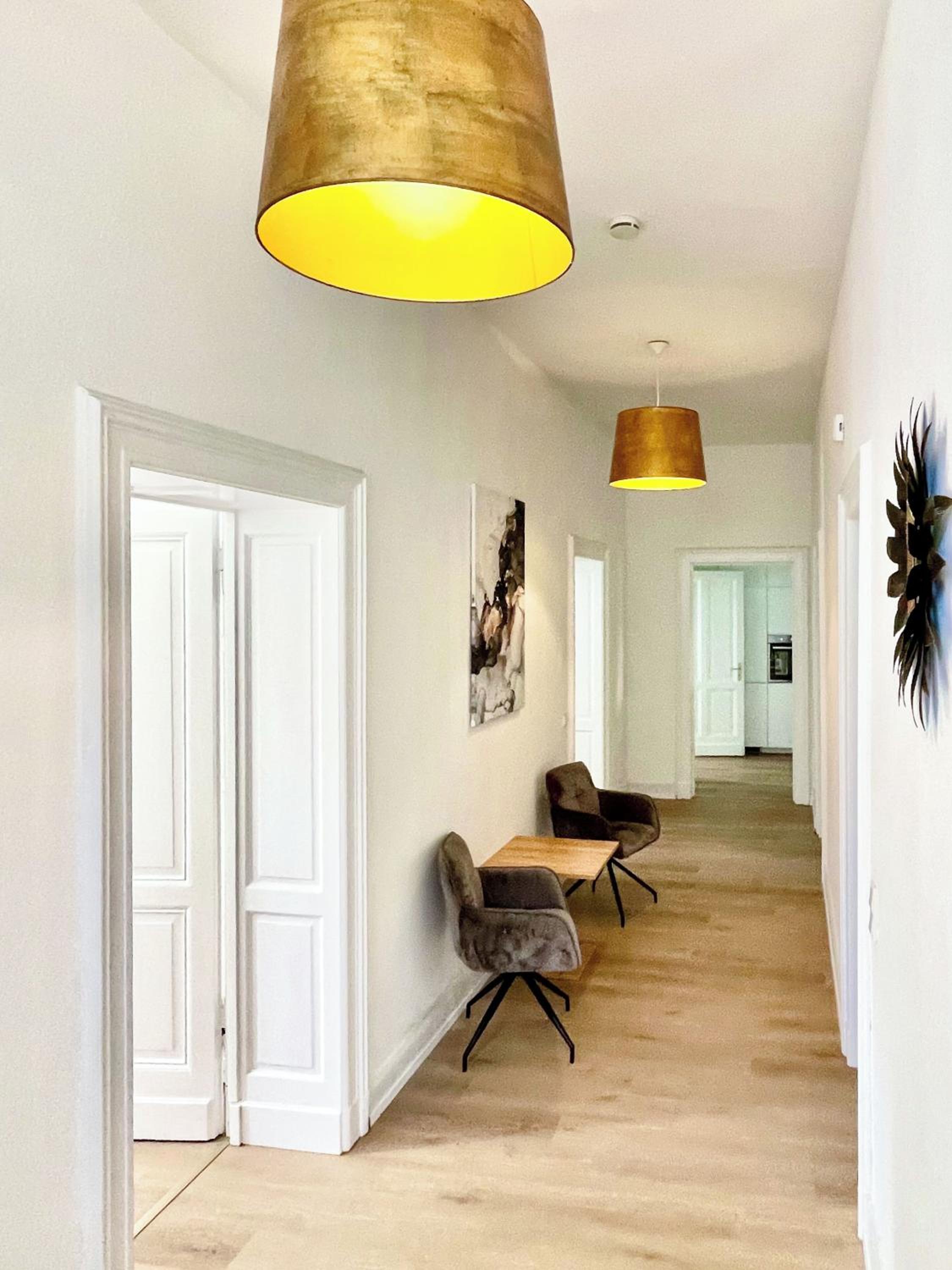 Ferienhaus Villa EMG Velbert nah Düsseldorf Essen Dortmund, Familien Gruppen bis 27 Personen, 3 Küchen, Kaminofen, Terrasse