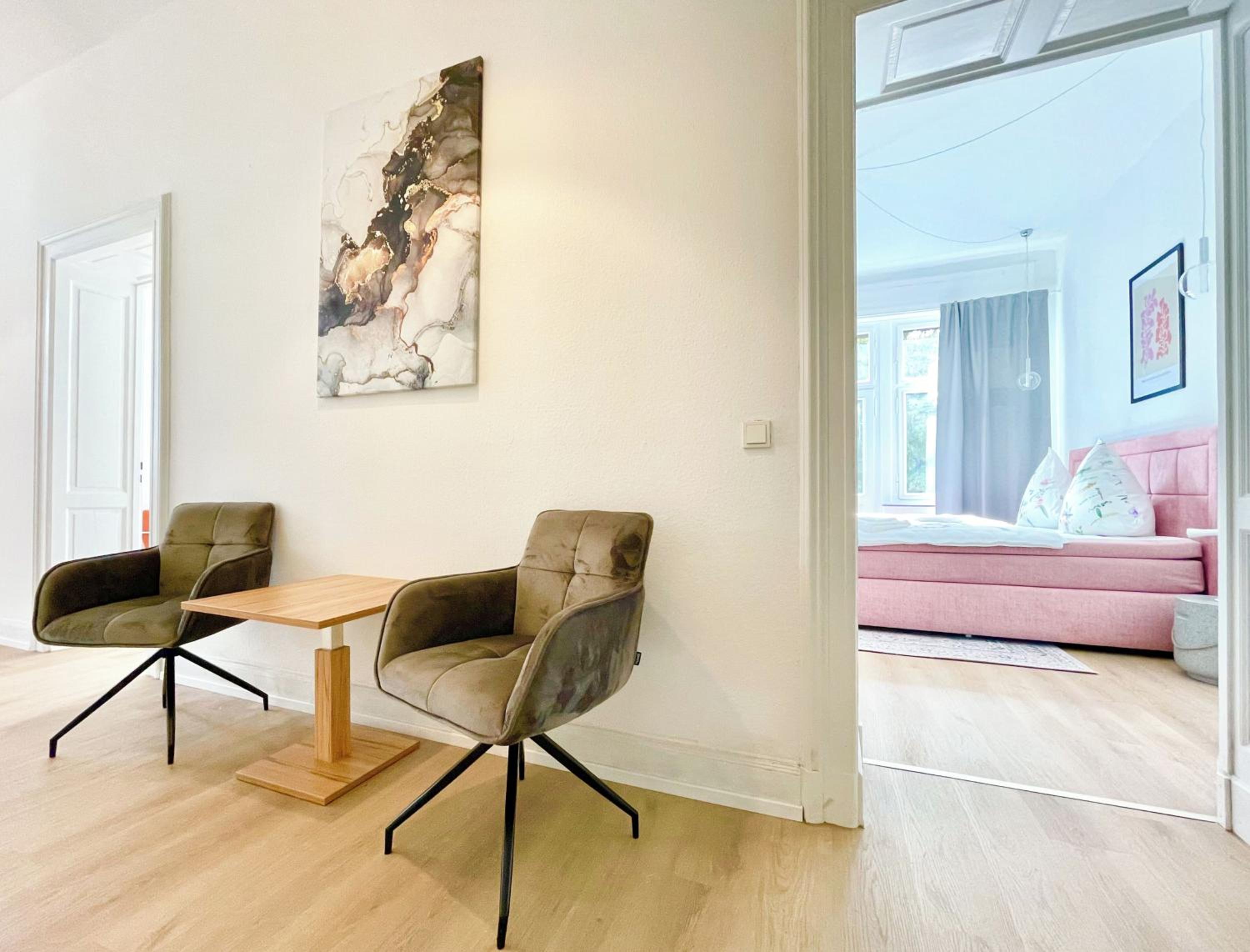 Ferienhaus Villa EMG Velbert nah Düsseldorf Essen Dortmund, Familien Gruppen bis 27 Personen, 3 Küchen, Kaminofen, Terrasse