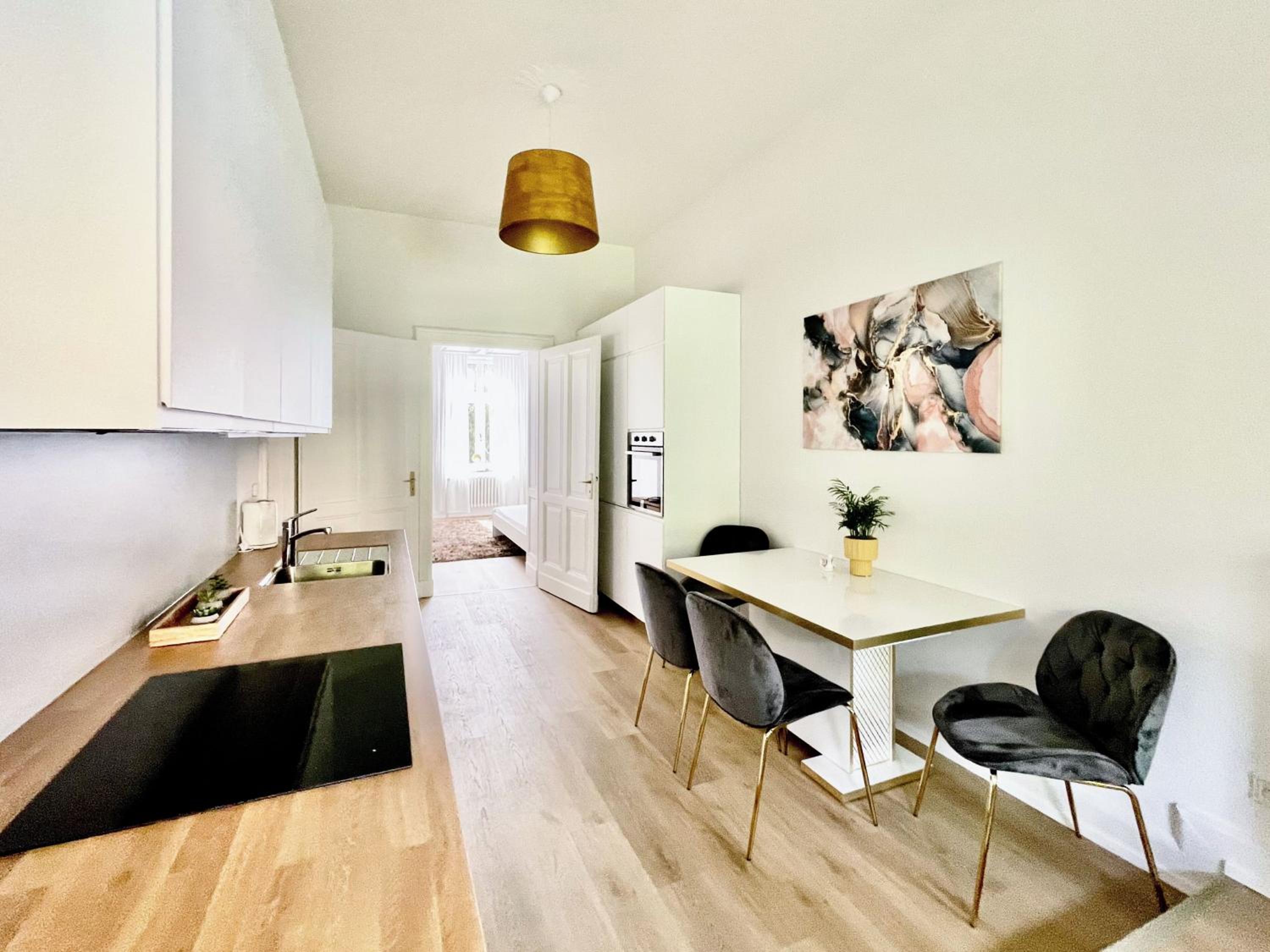 Ferienhaus Villa EMG Velbert nah Düsseldorf Essen Dortmund, Familien Gruppen bis 27 Personen, 3 Küchen, Kaminofen, Terrasse