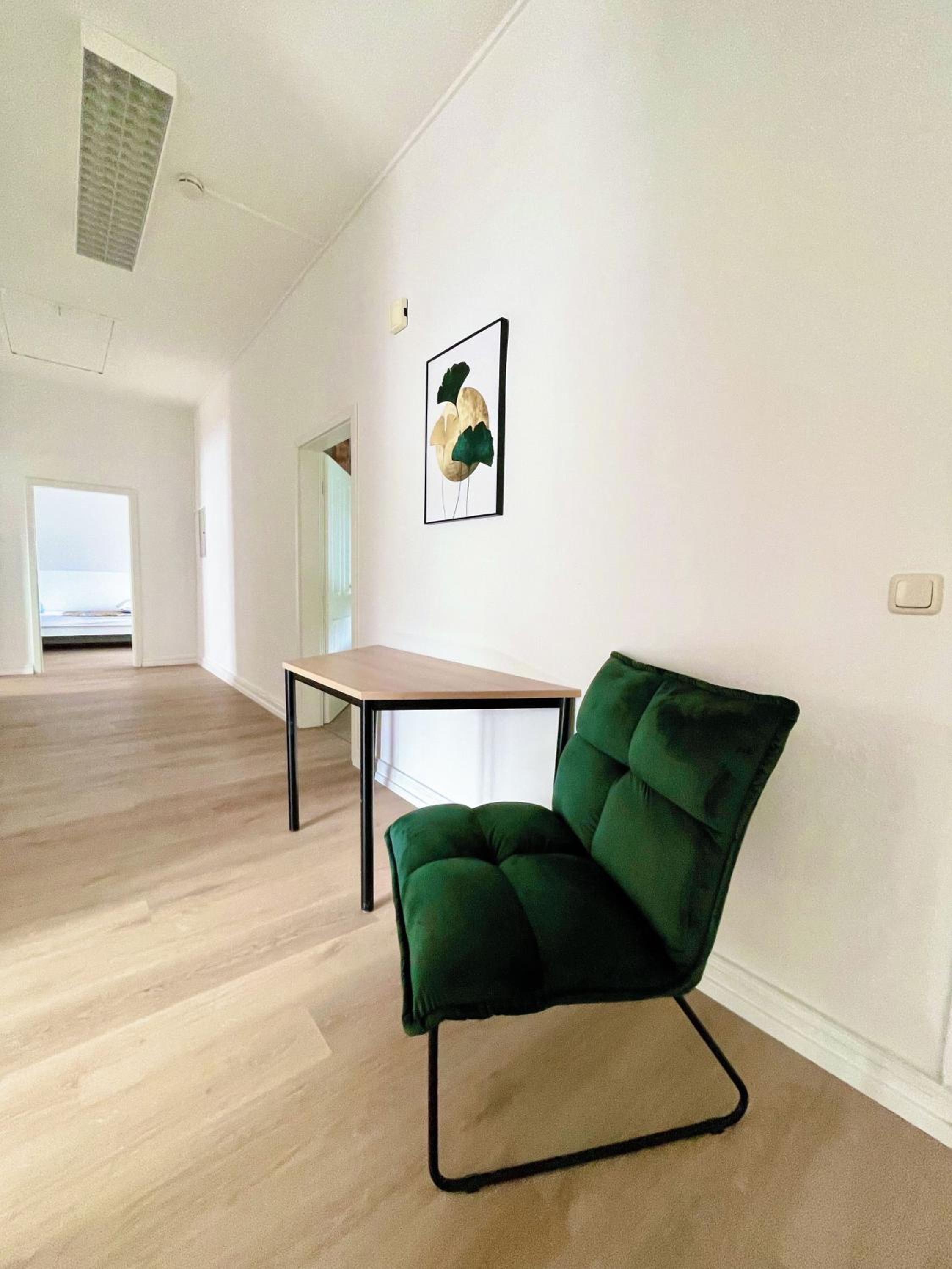 Ferienhaus Villa EMG Velbert nah Düsseldorf Essen Dortmund, Familien Gruppen bis 27 Personen, 3 Küchen, Kaminofen, Terrasse