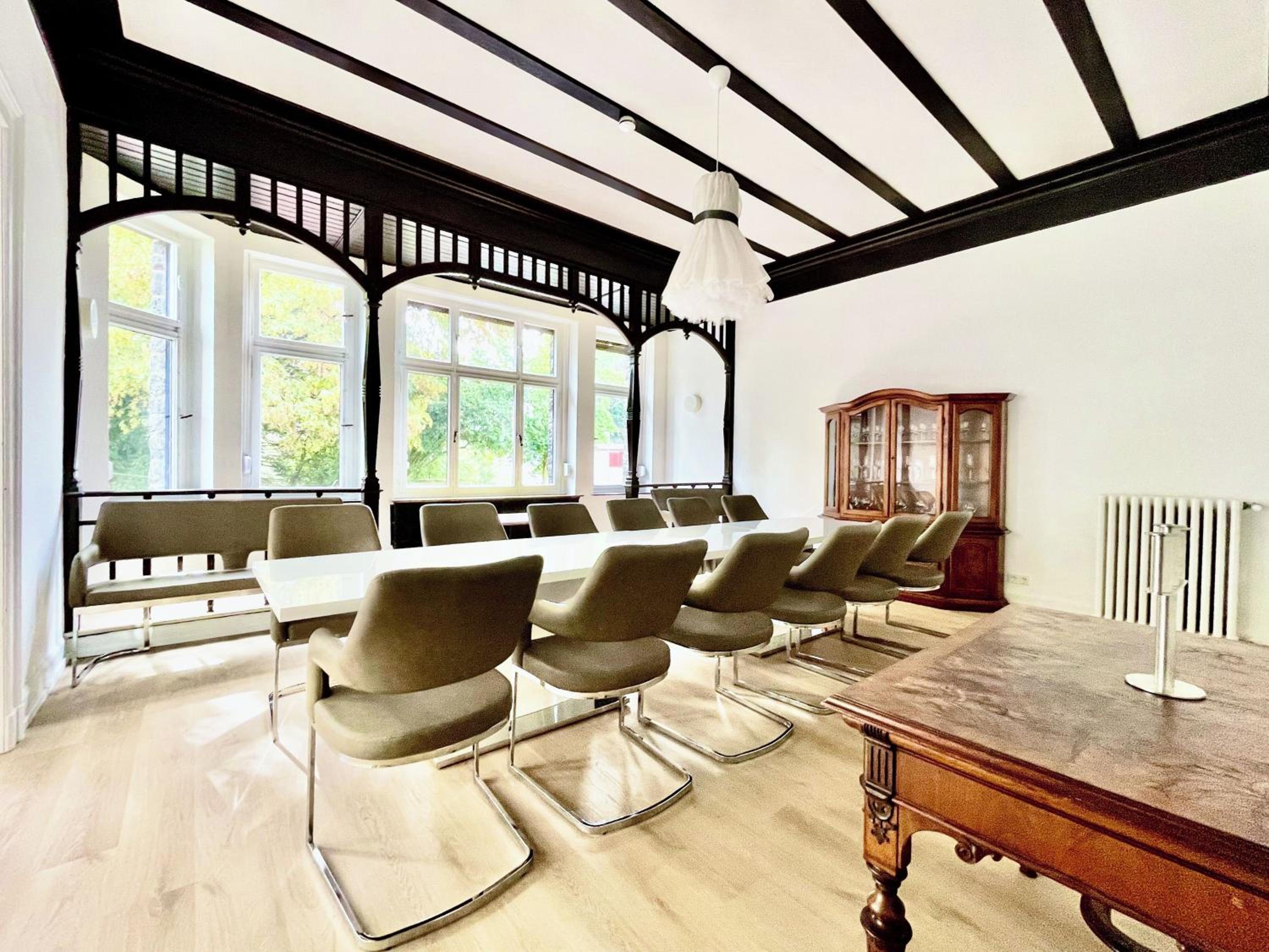 Ferienhaus Villa EMG Velbert nah Düsseldorf Essen Dortmund, Familien Gruppen bis 27 Personen, 3 Küchen, Kaminofen, Terrasse