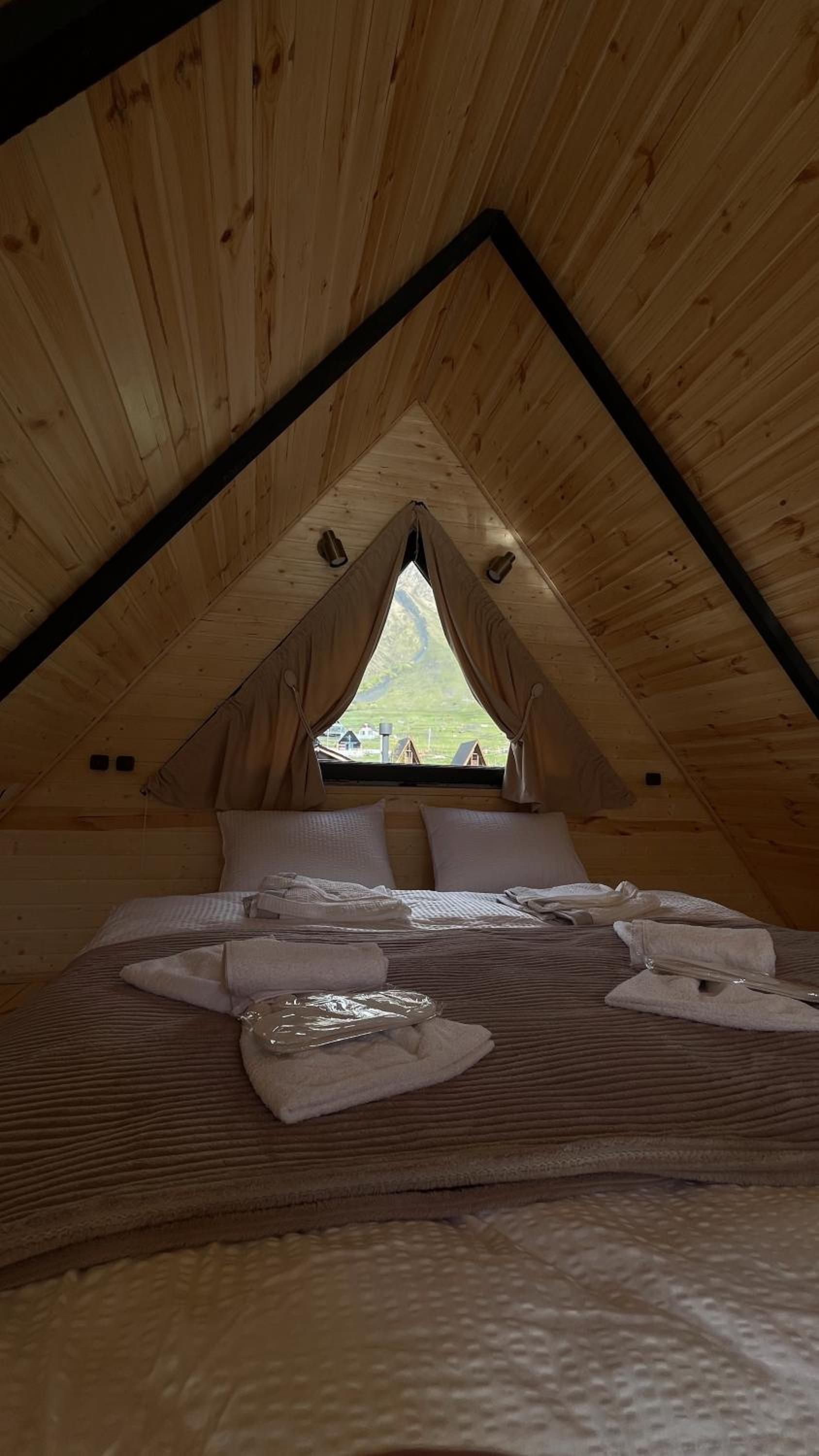 Outdoor Cottages Kazbegi