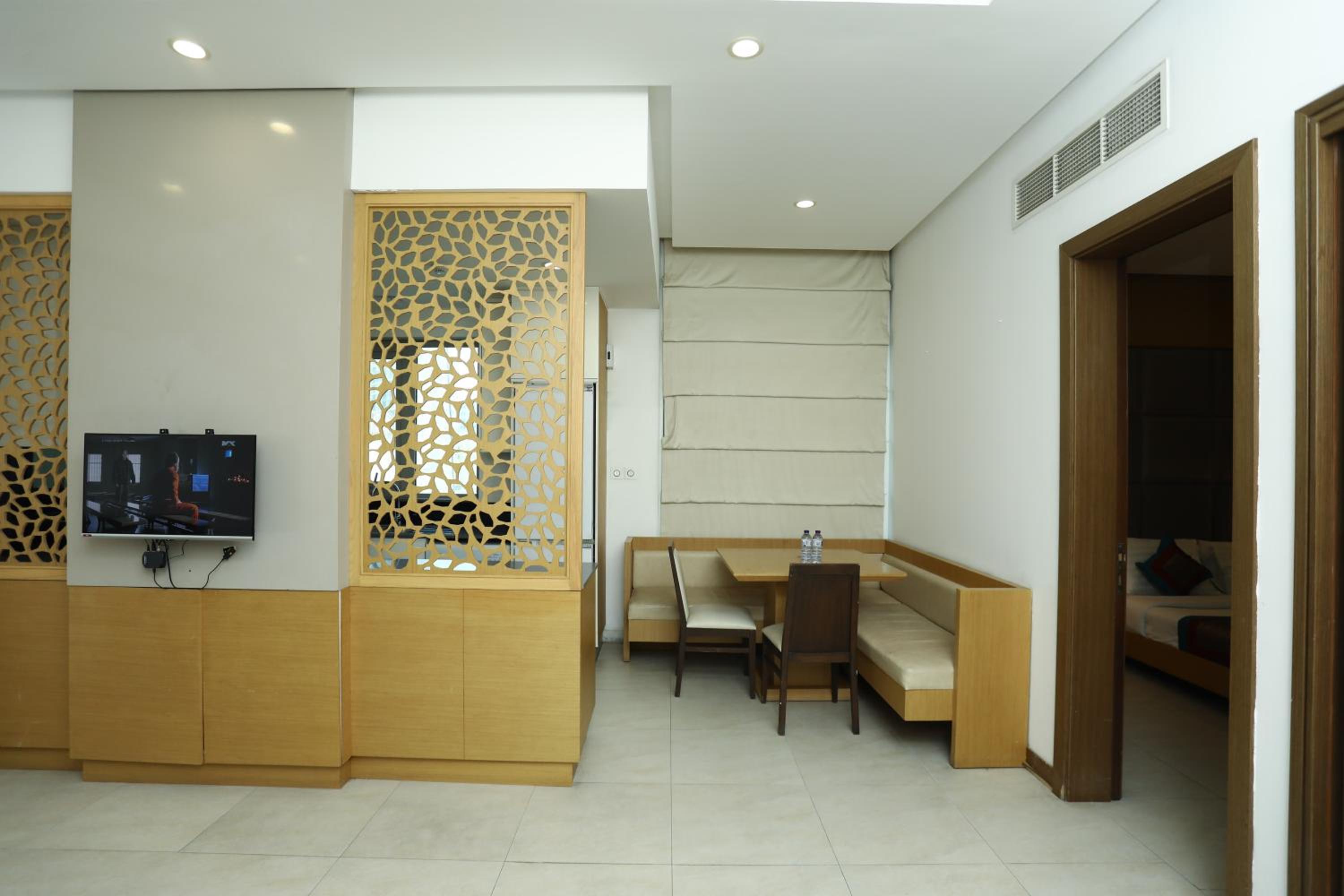Landway Suite