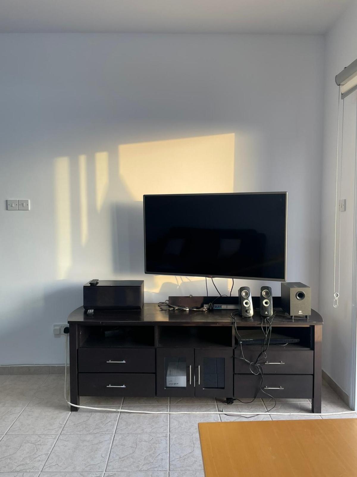 THREE BEDROOMS APT AT MESA CHORIO