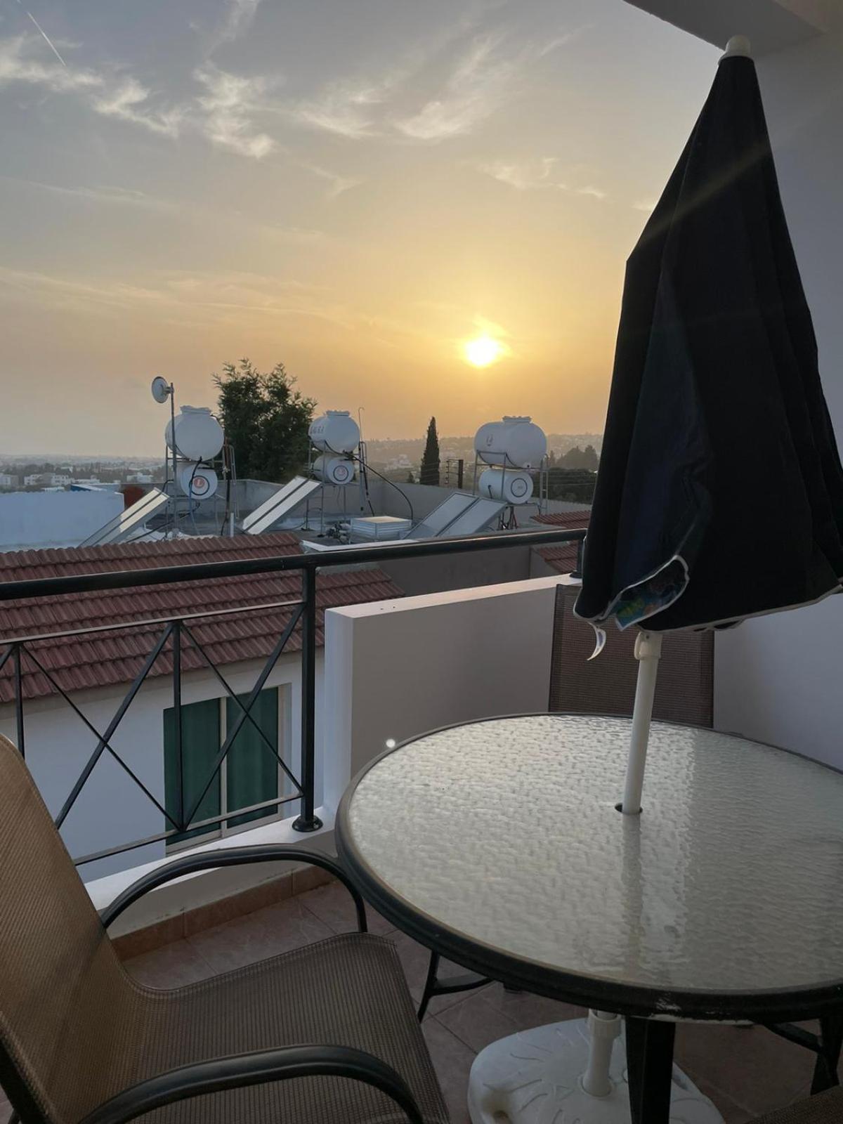 THREE BEDROOMS APT AT MESA CHORIO