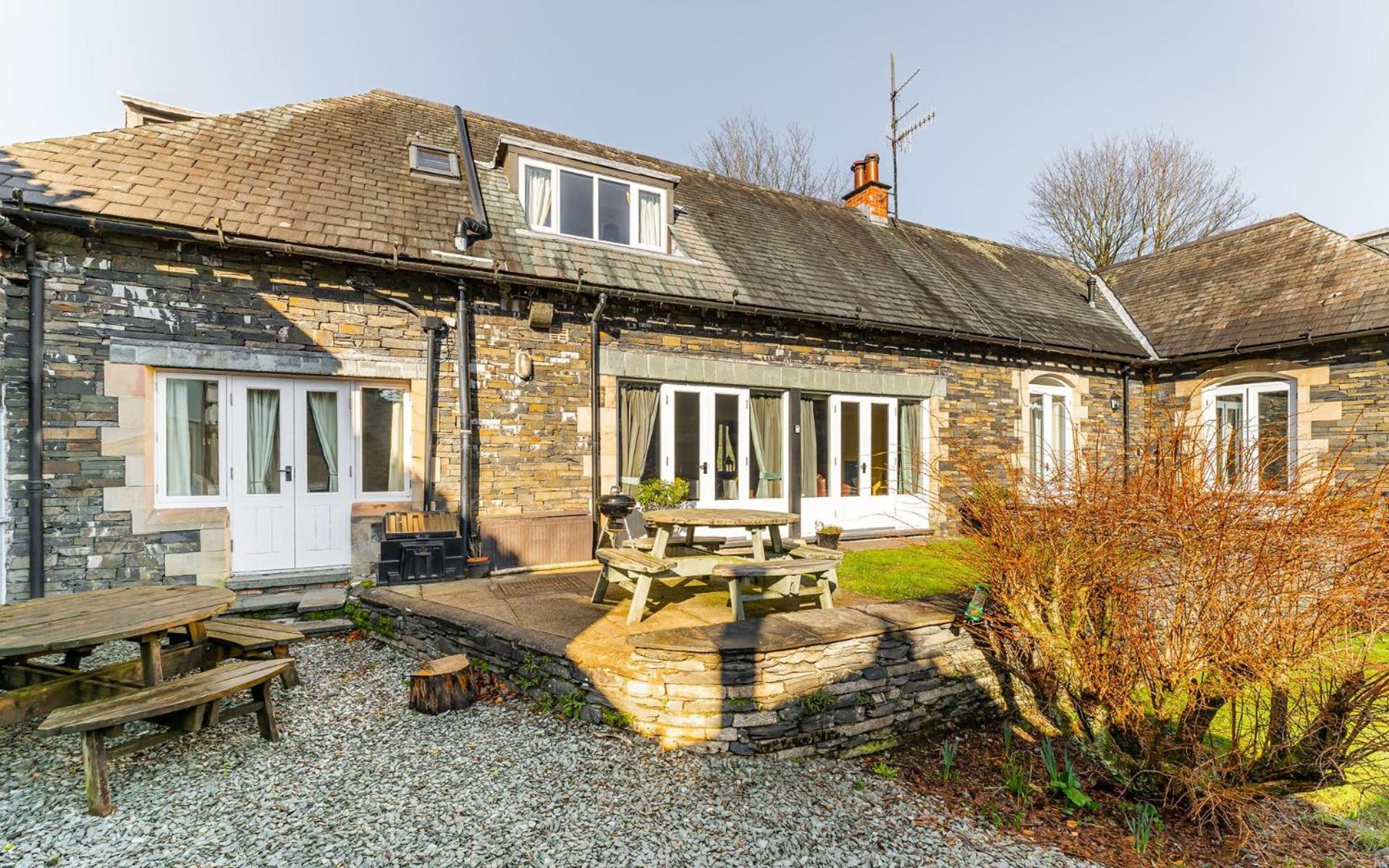 Curlew Close Cottage
