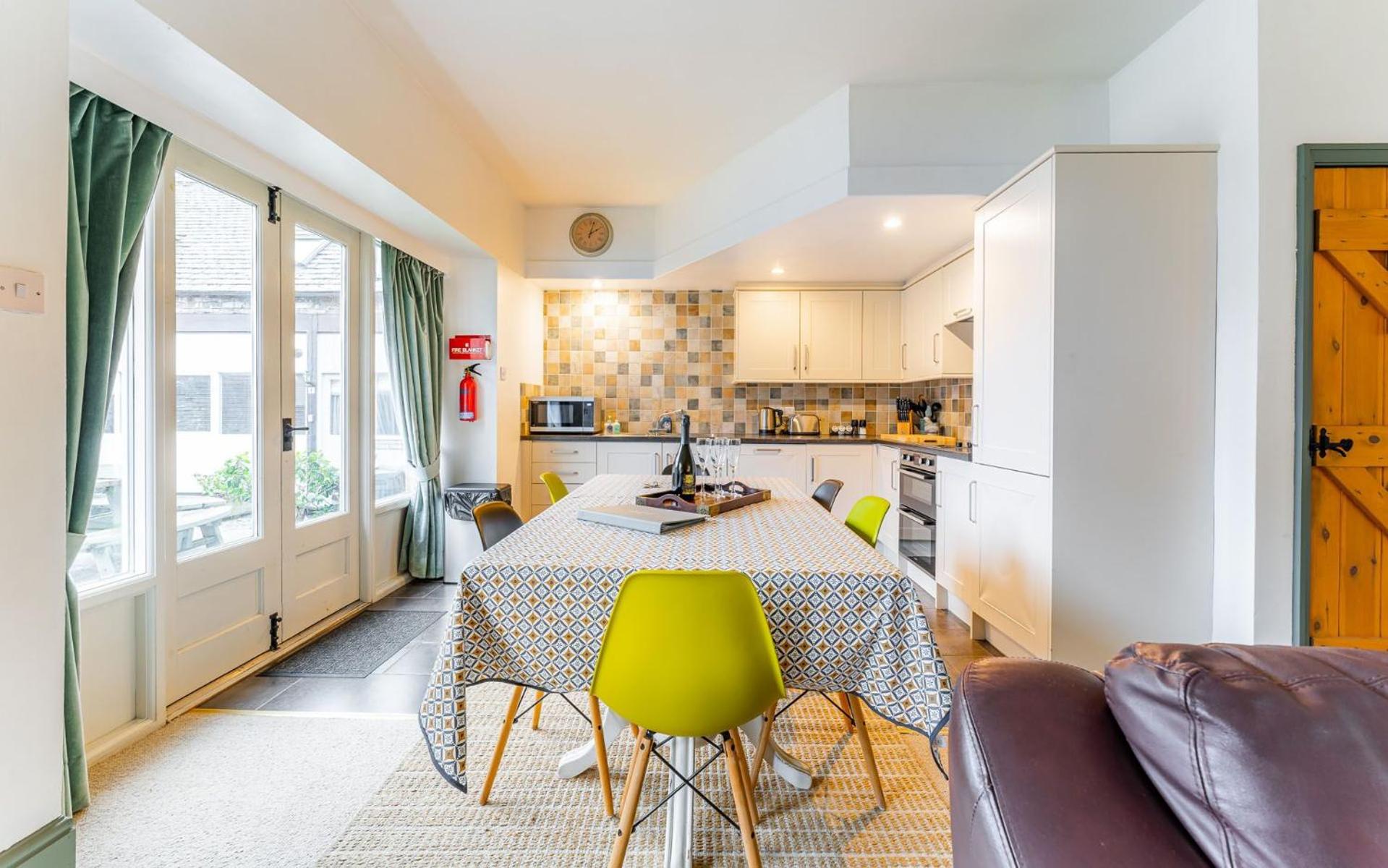 Curlew Close Cottage