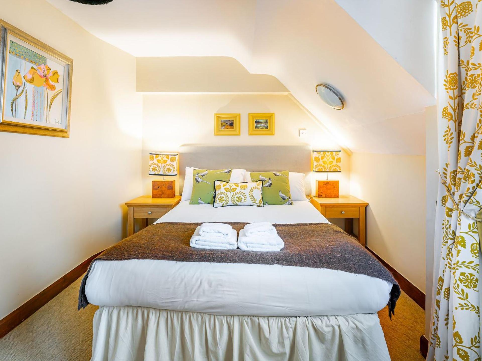 Curlew Close Cottage