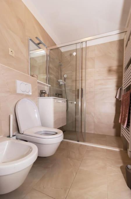 Apartment PERLA - Two Bedroom Apartment With Stunning View view 3