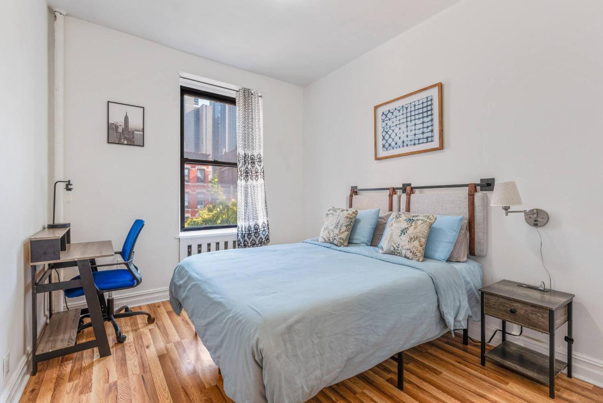 Lovely 2-bedroom Renovated midtown West