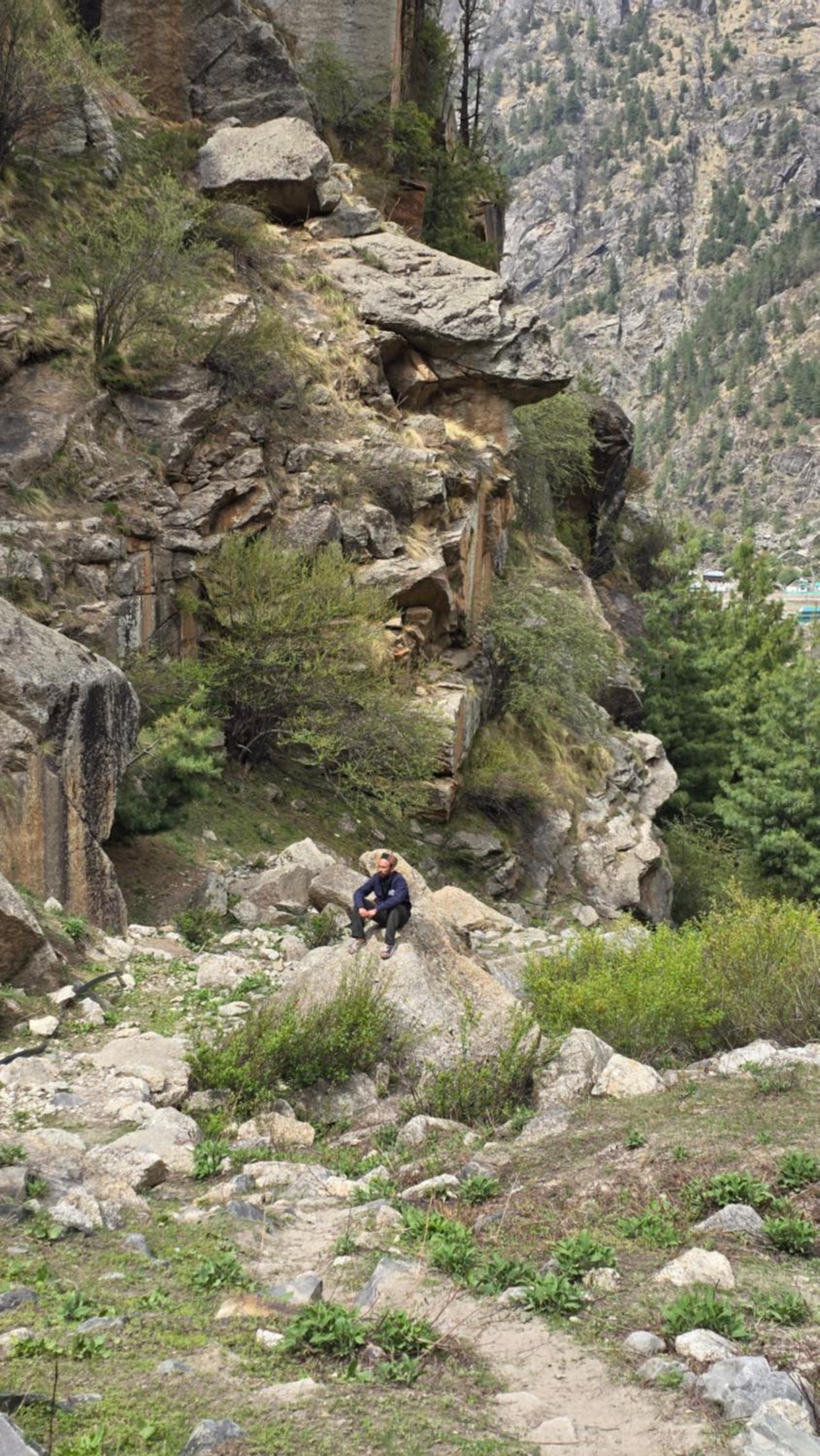 Sangla Valley Camping