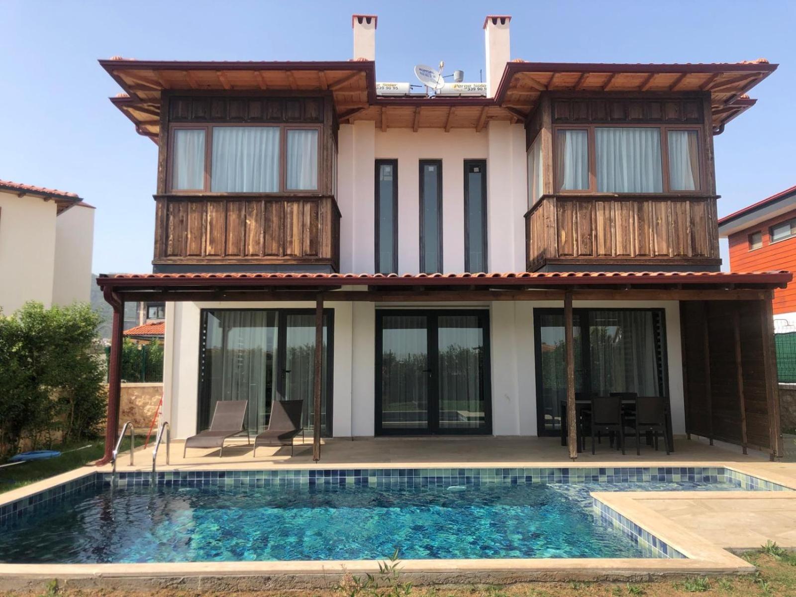 Derya Beach Agullu Villa 5 view 2