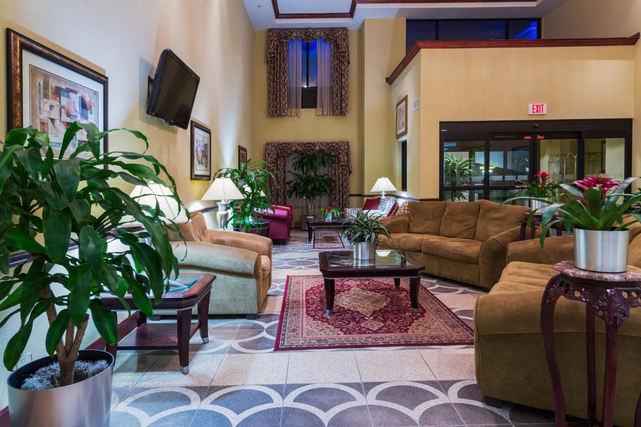 Sebring Vacations - Holiday Inn Express Suites Sebring, an IHG Hotel - Property Image 65