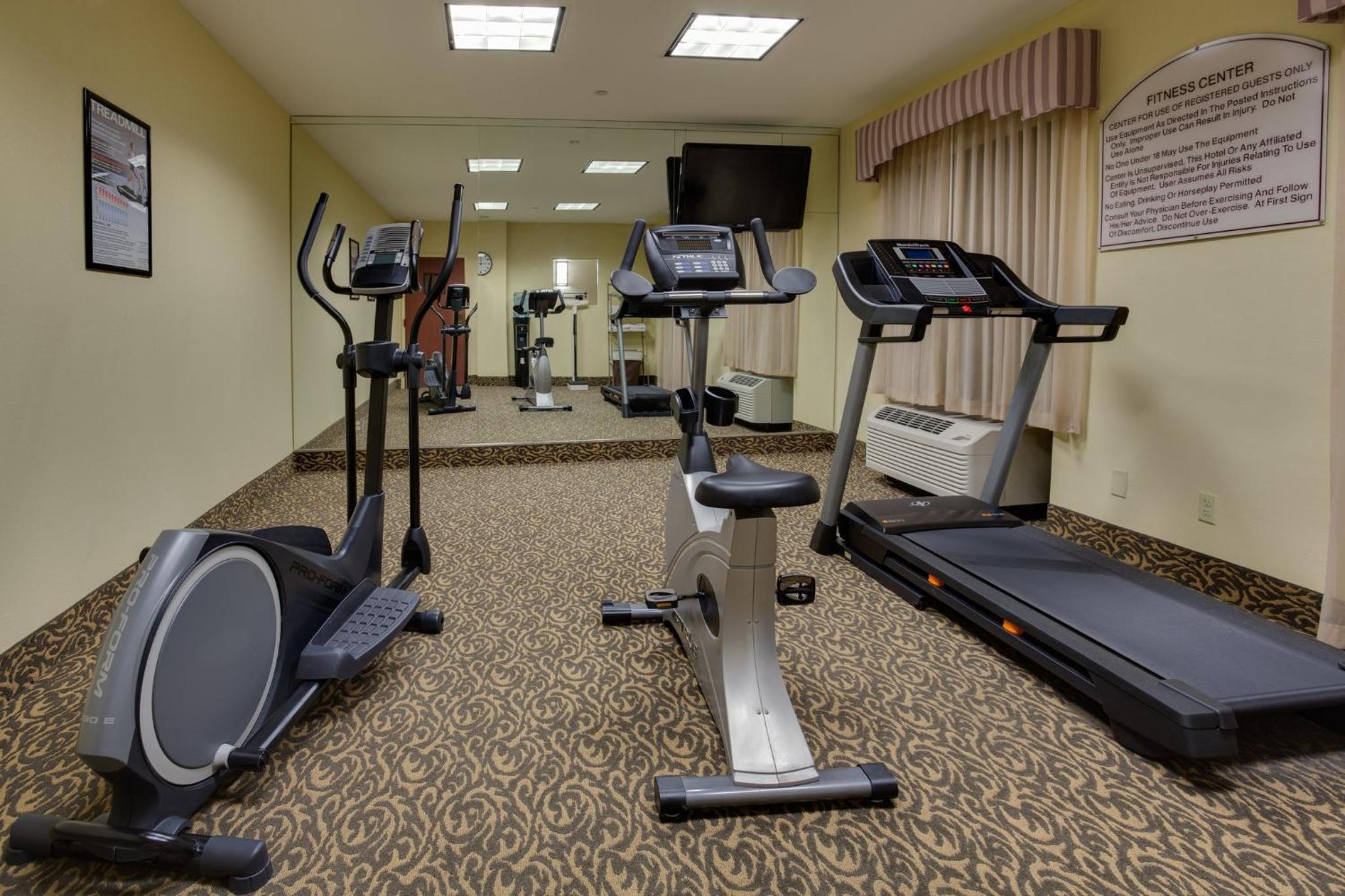 Sebring Vacations - Holiday Inn Express Suites Sebring, an IHG Hotel - Property Image 16