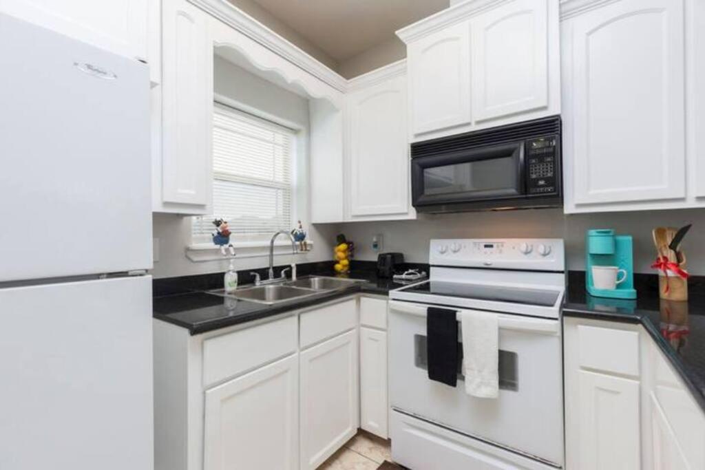 Urban Elegance Private Gated 1BR
