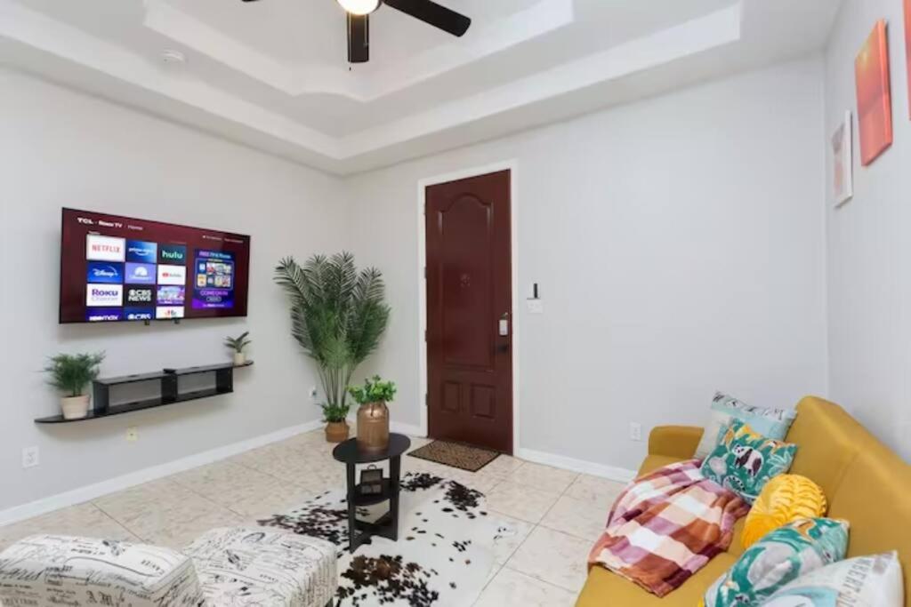 Urban Elegance Private Gated 1BR