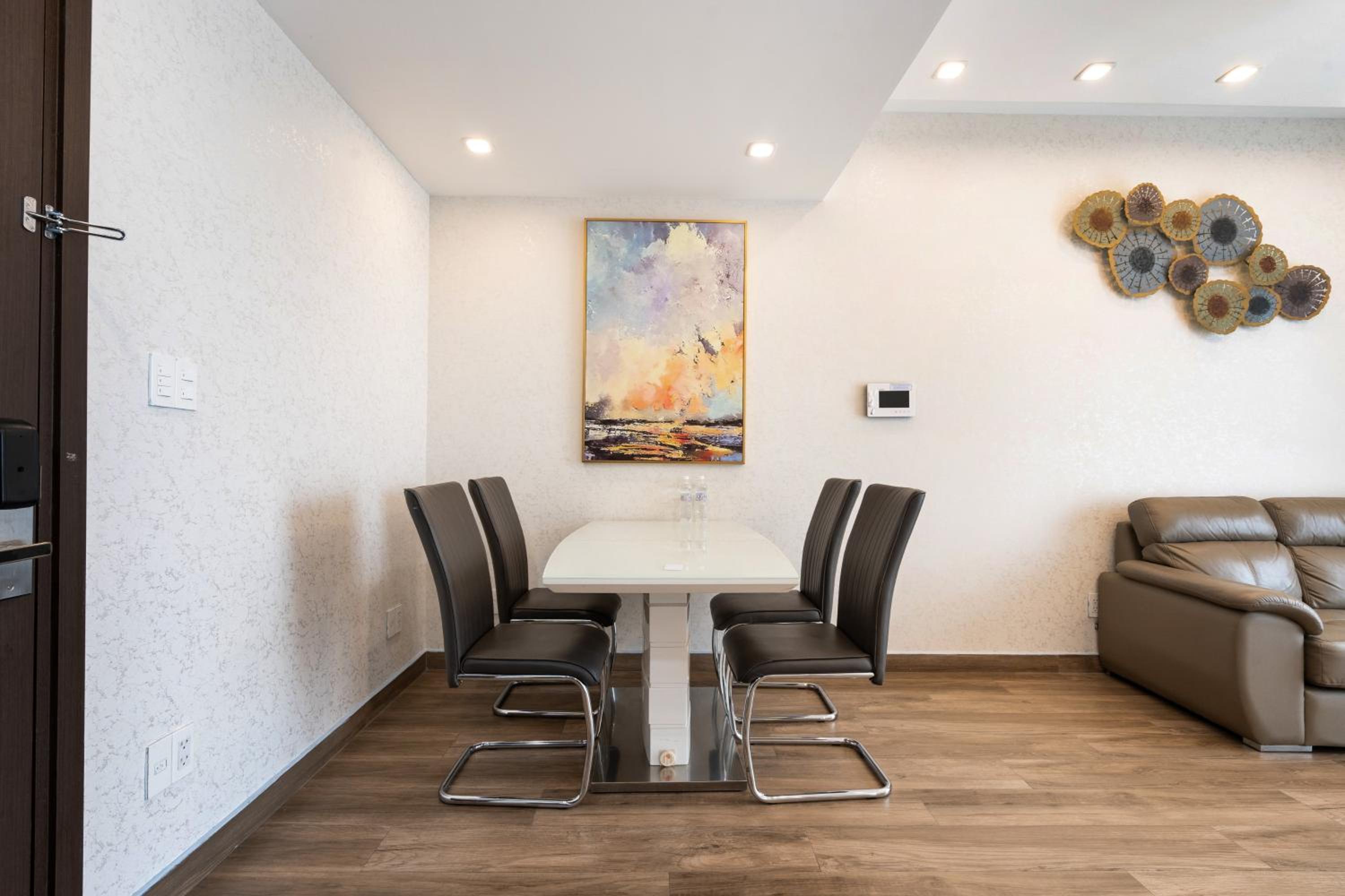 Double E SaiGon Apartment