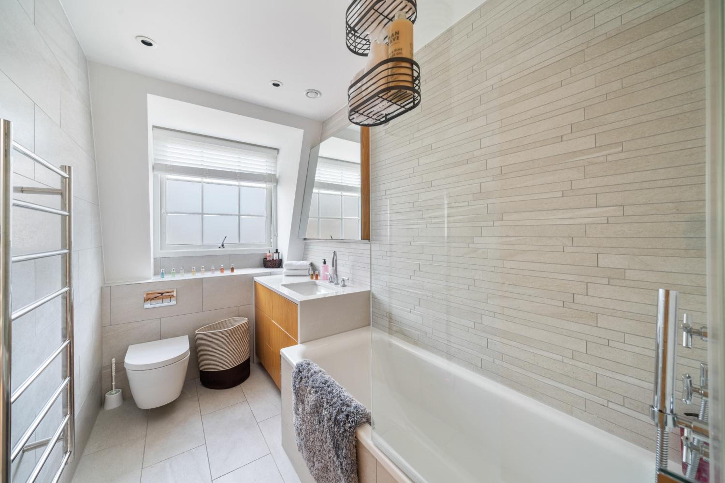 Marble Arch Luxury 3-Bedroom Penthouse Haven 73