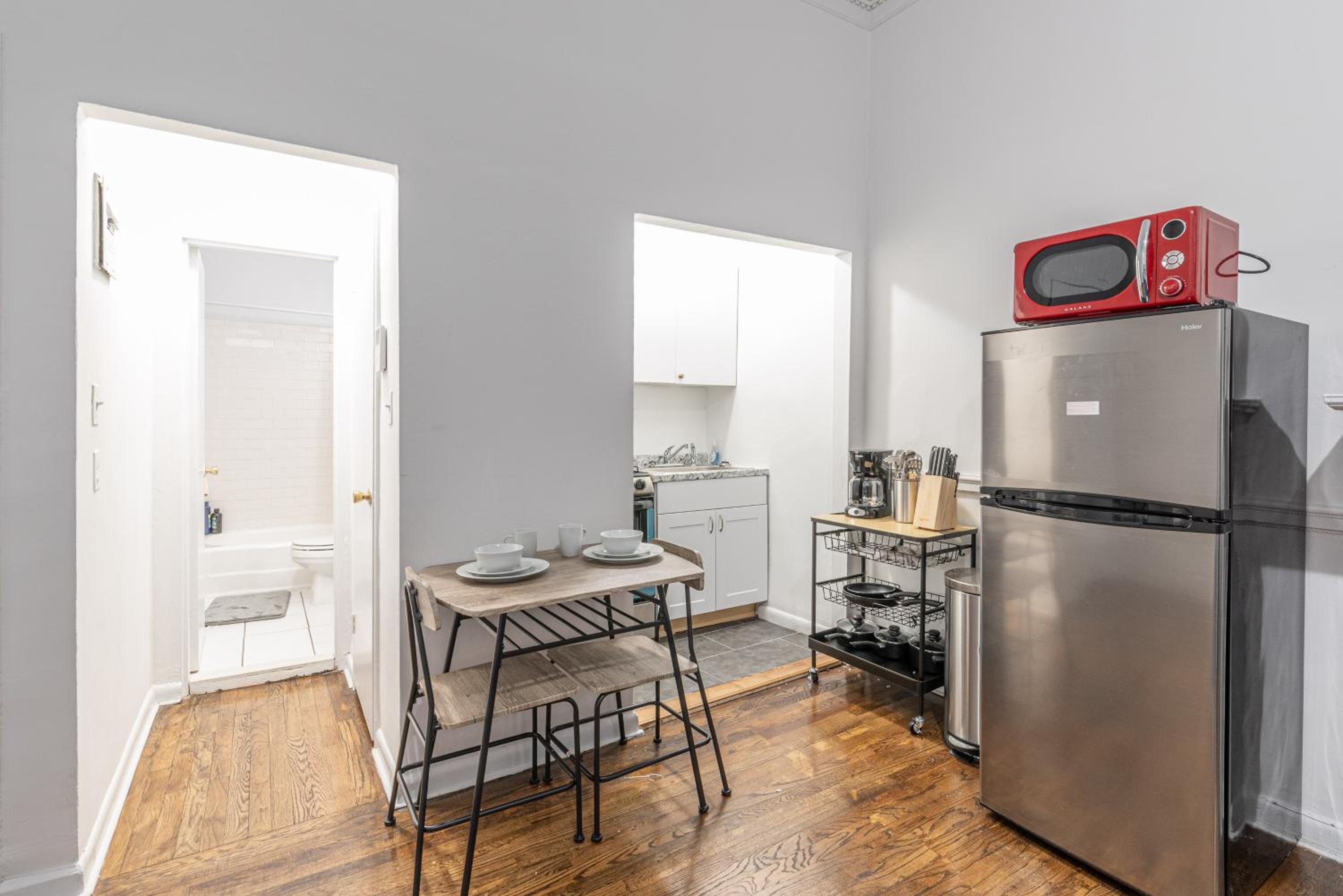 Studio for 2 Heart of Midtown