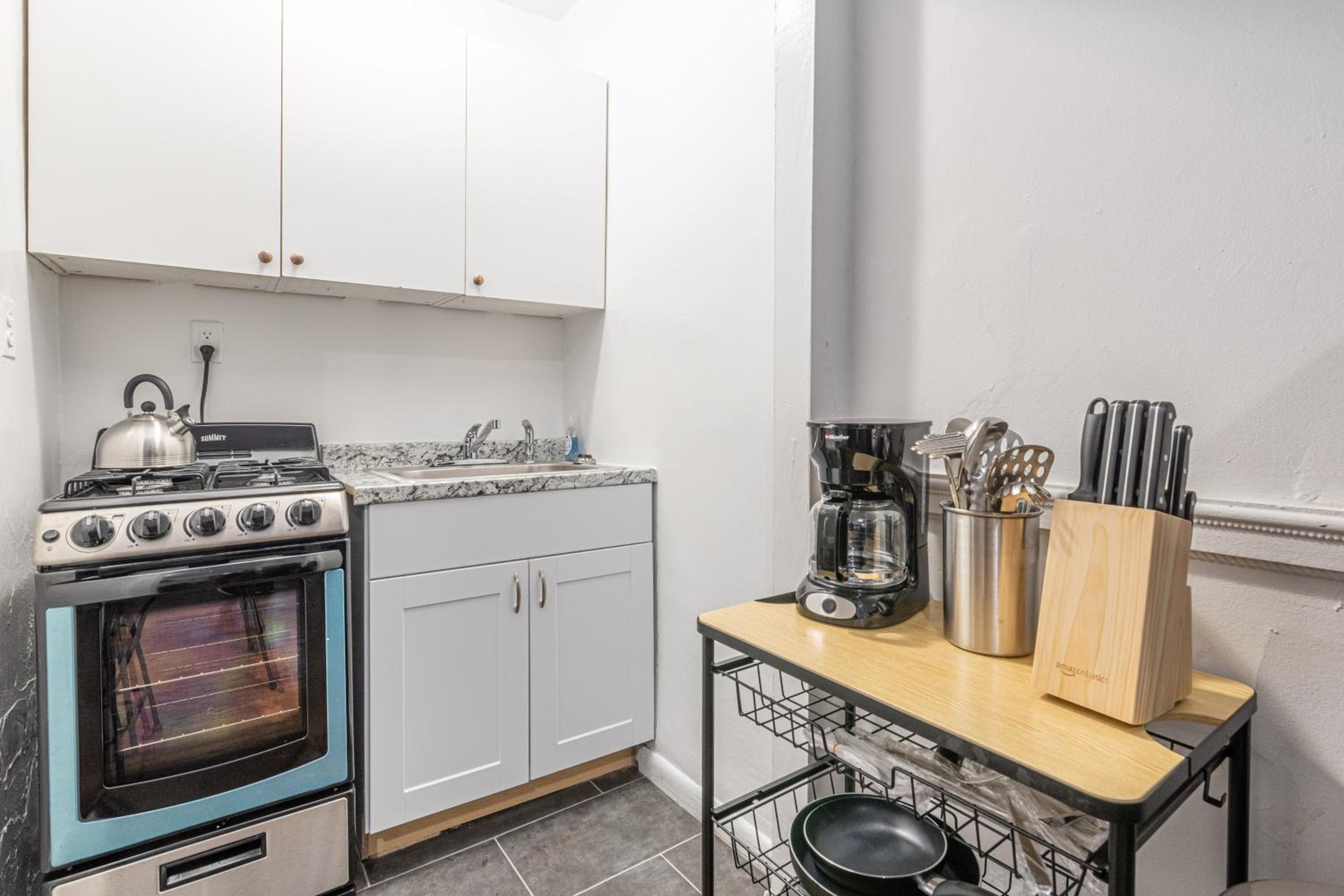Studio for 2 Heart of Midtown