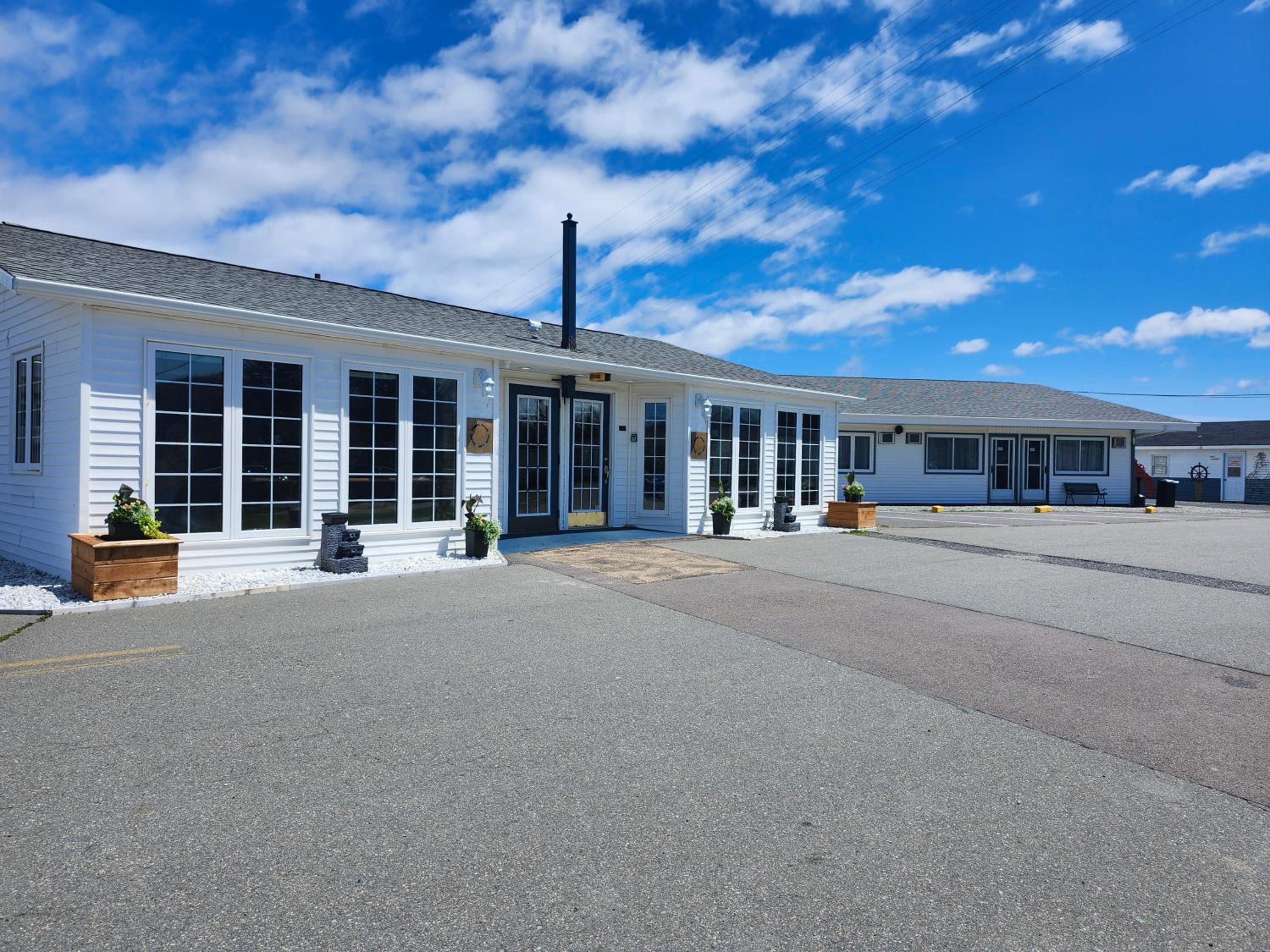 The Cove Motel & Restaurant