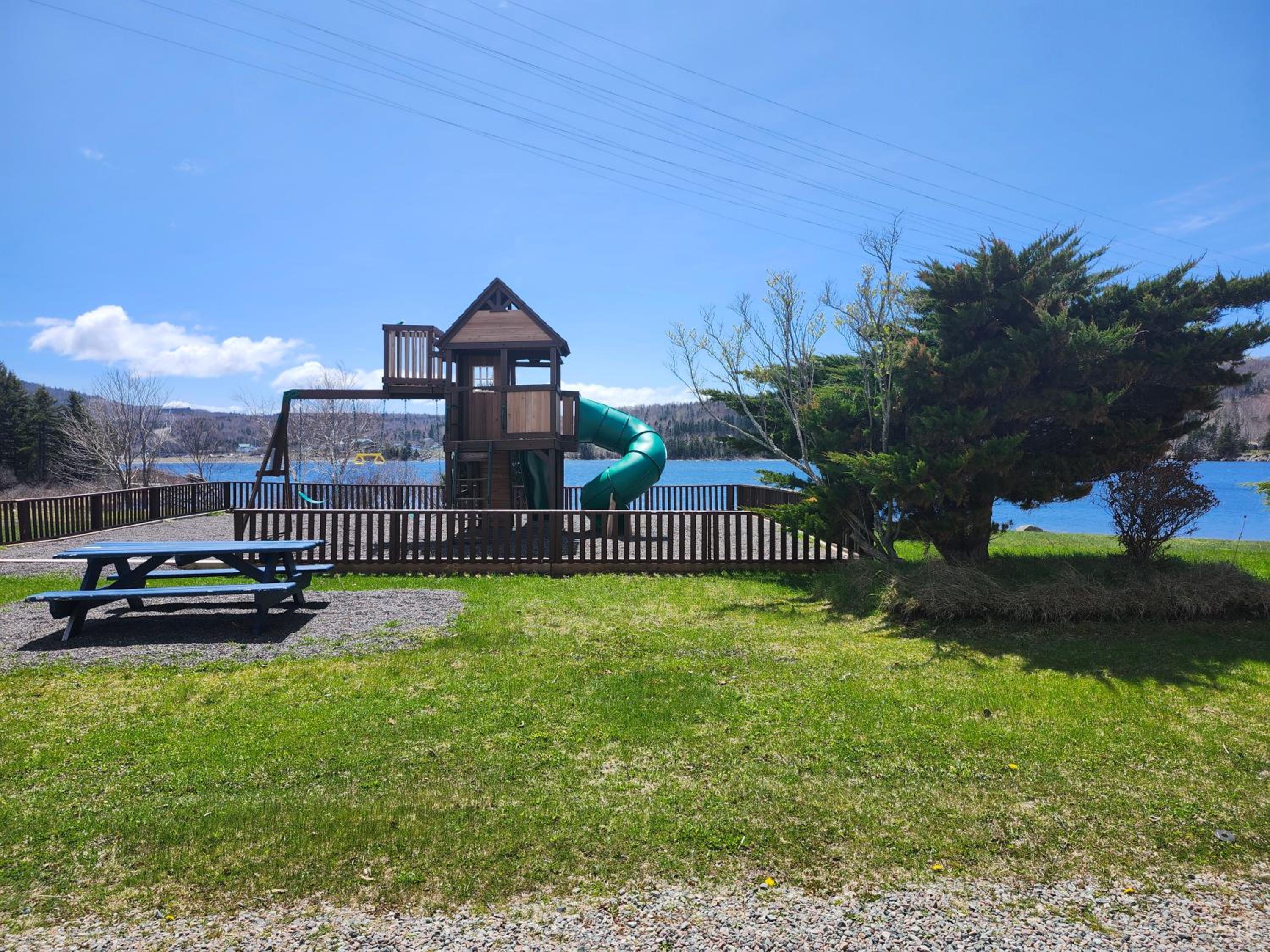 The Cove Motel & Restaurant