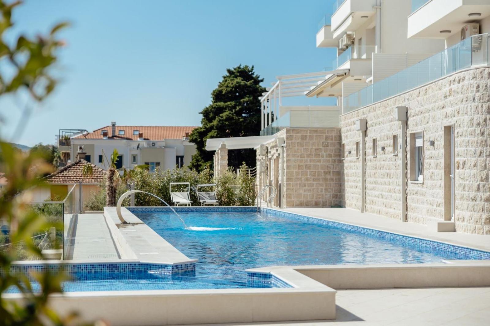 Bella Vista Luxure Apartments photo 2