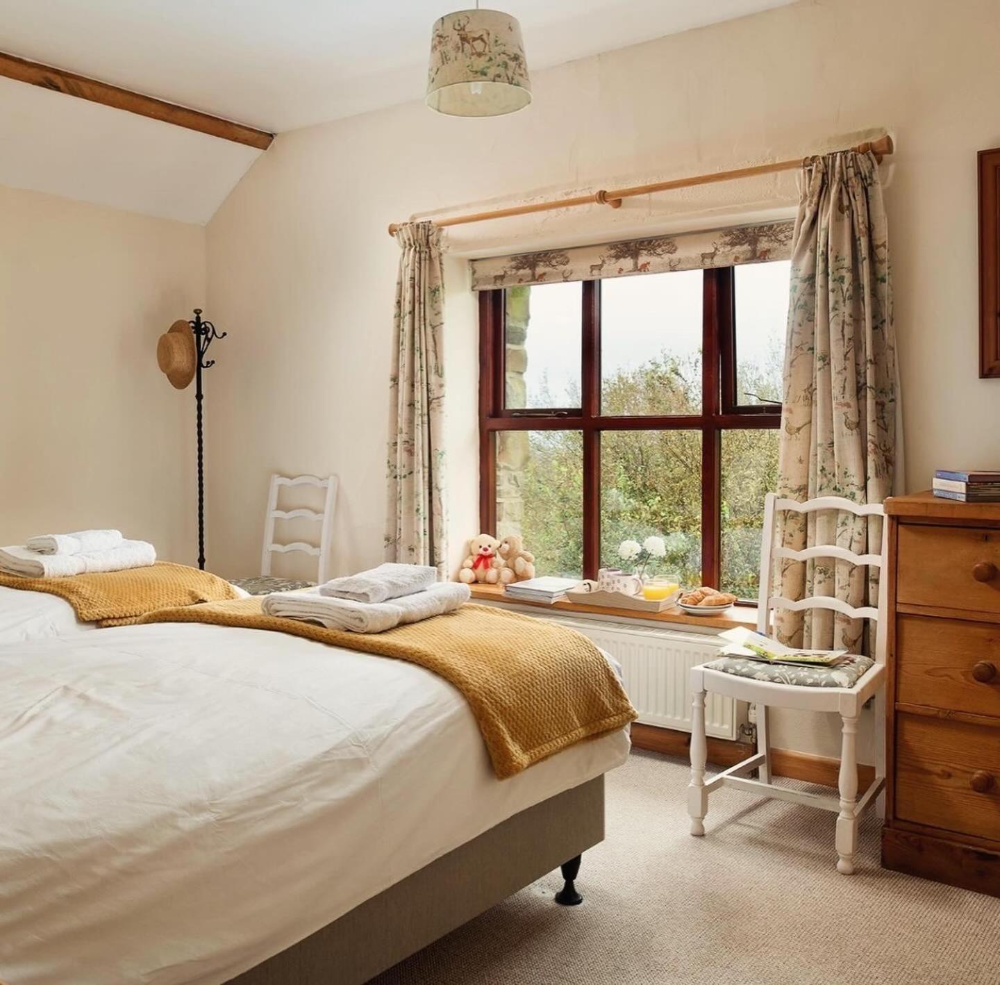Trysor Holiday Cottage, Cardigan Bay with sea views view 5