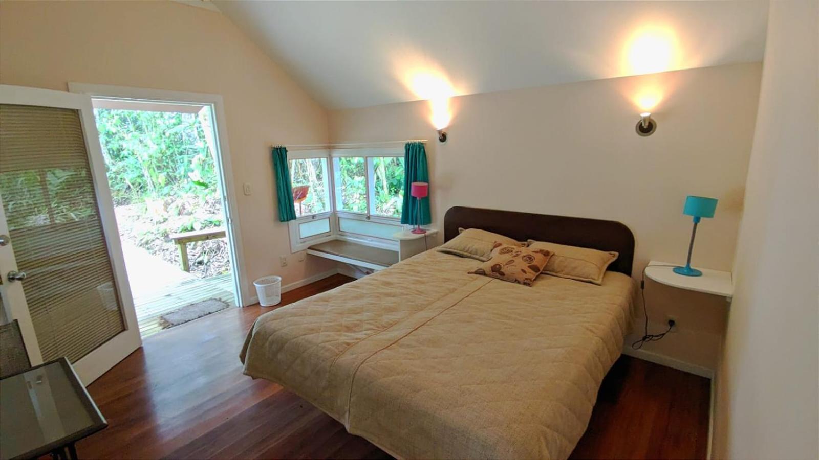 La Esperanza bird Lodge and Reserve