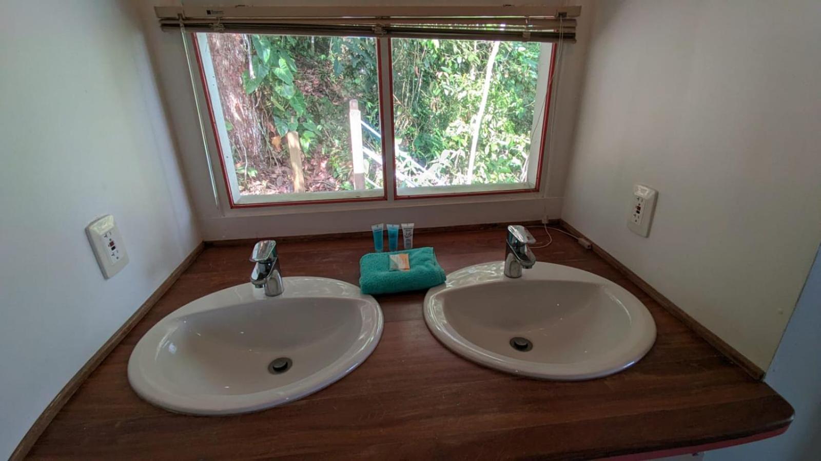 La Esperanza bird Lodge and Reserve