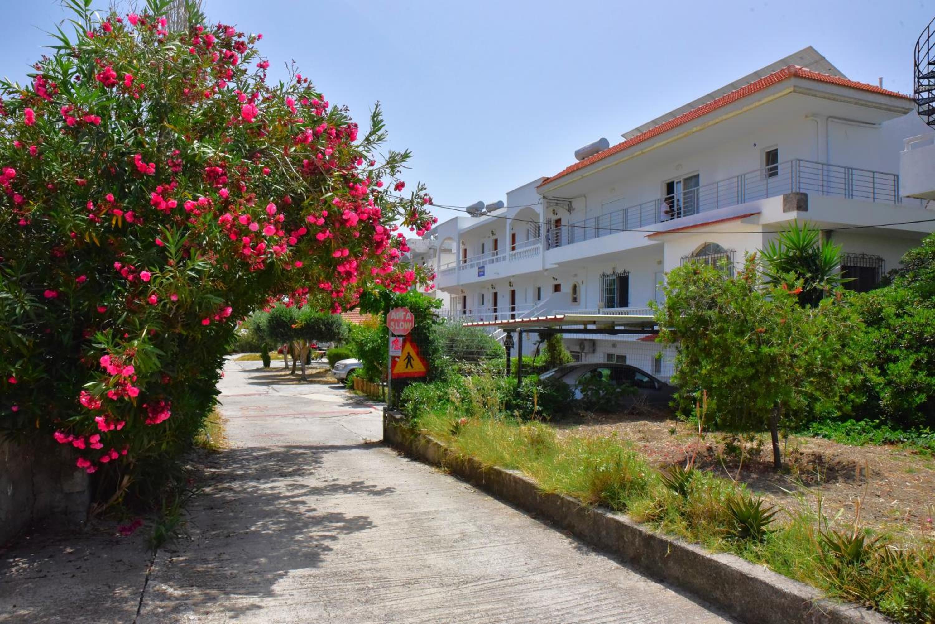 Hotel Roseberry Studios - Image 1