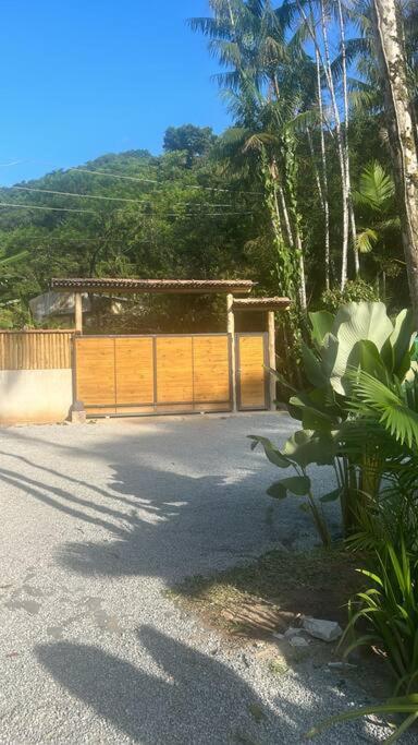Casa Botânica Camburi - varanda gourmet