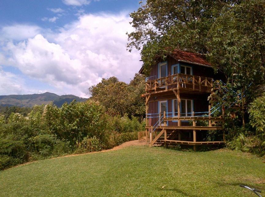 La Esperanza bird Lodge and Reserve