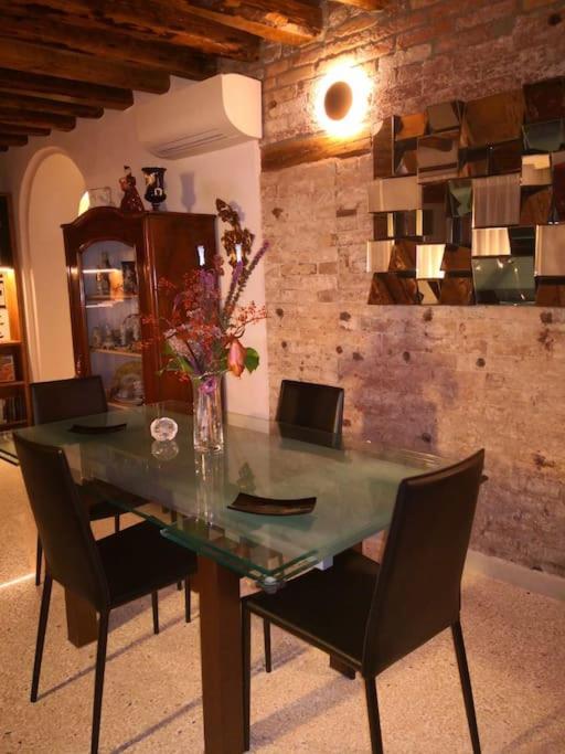 Cinqueteste Luxury Home