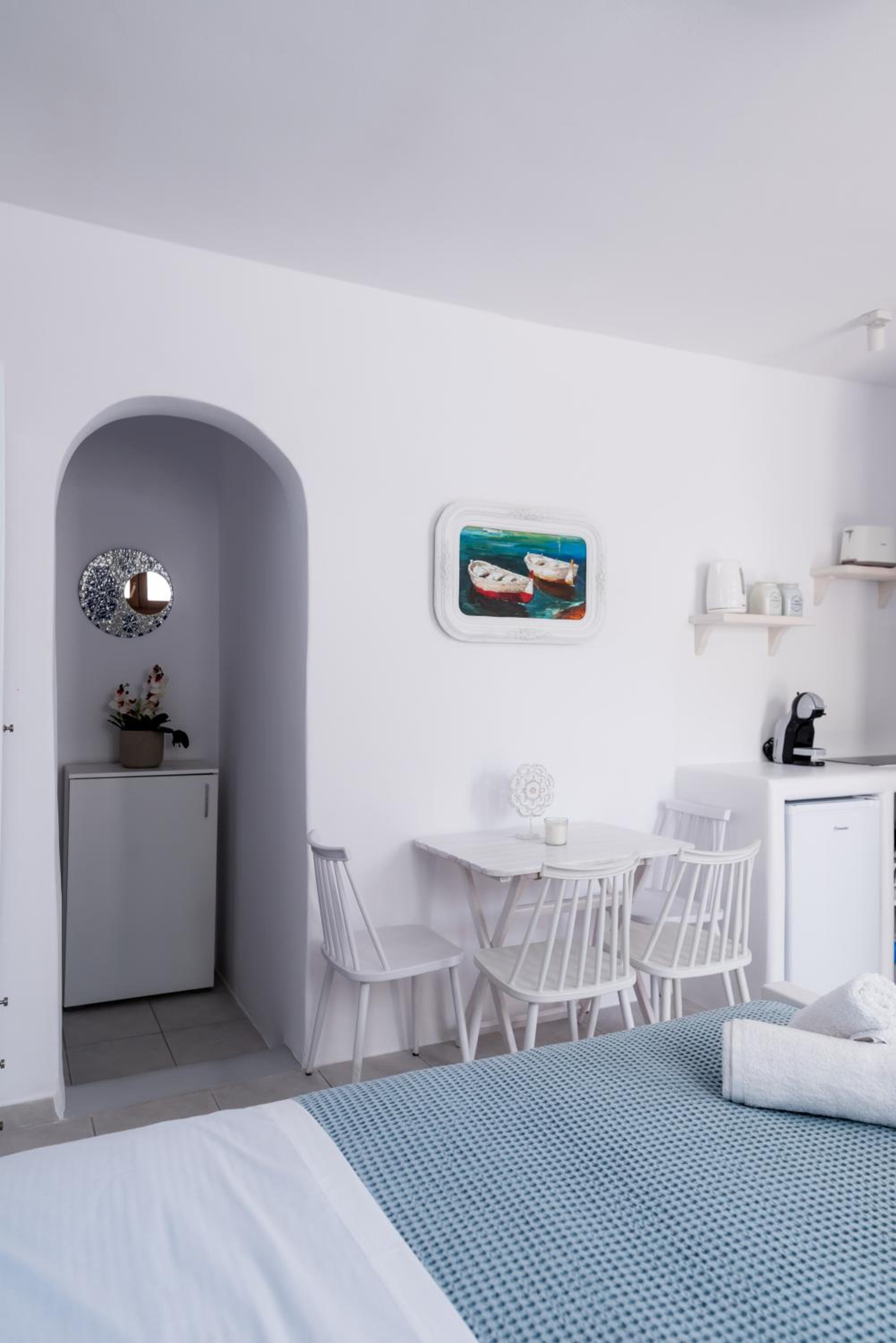 Olive Tree Mykonos Town Semi-Basement Apartment view 5