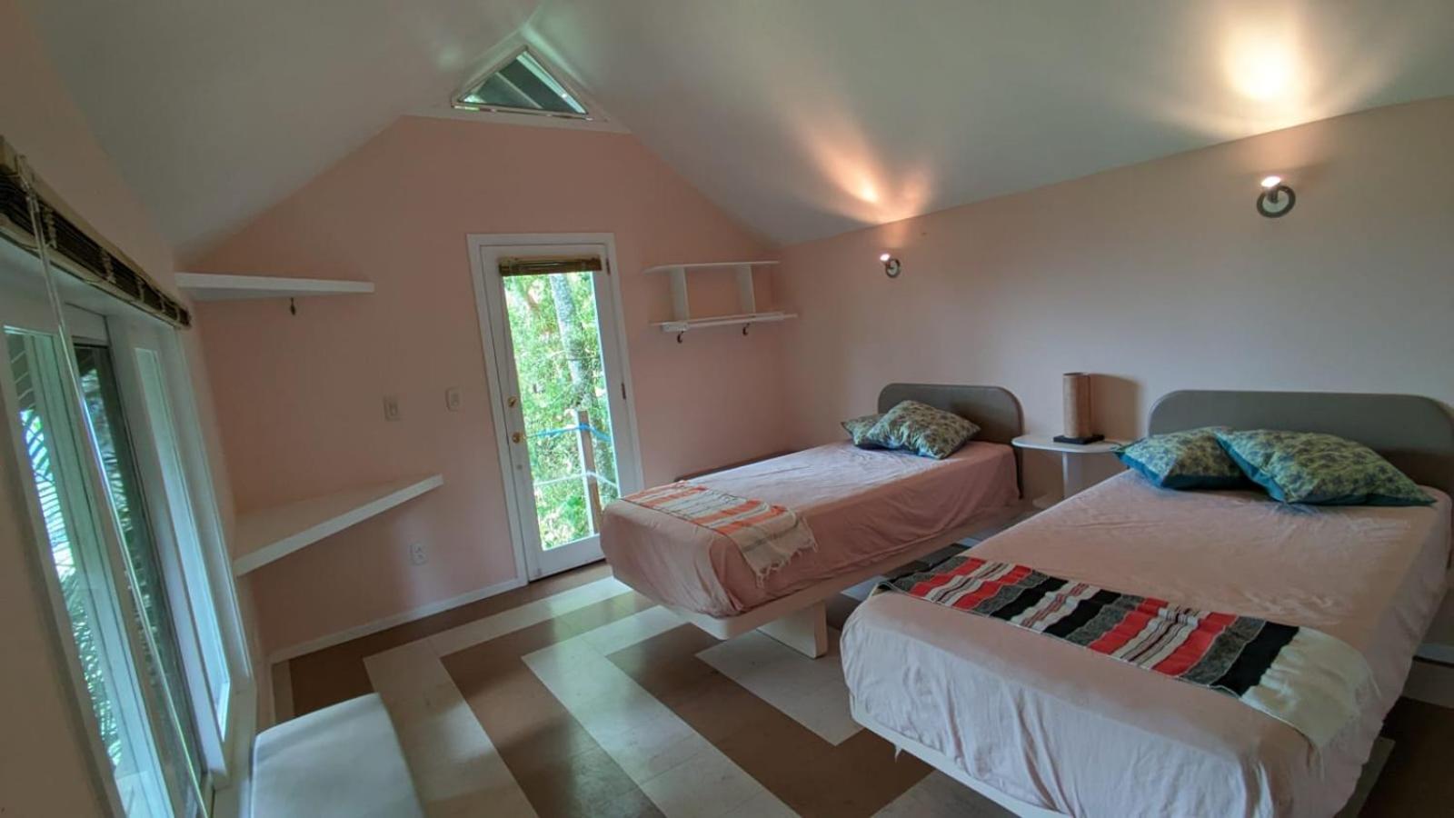 La Esperanza bird Lodge and Reserve