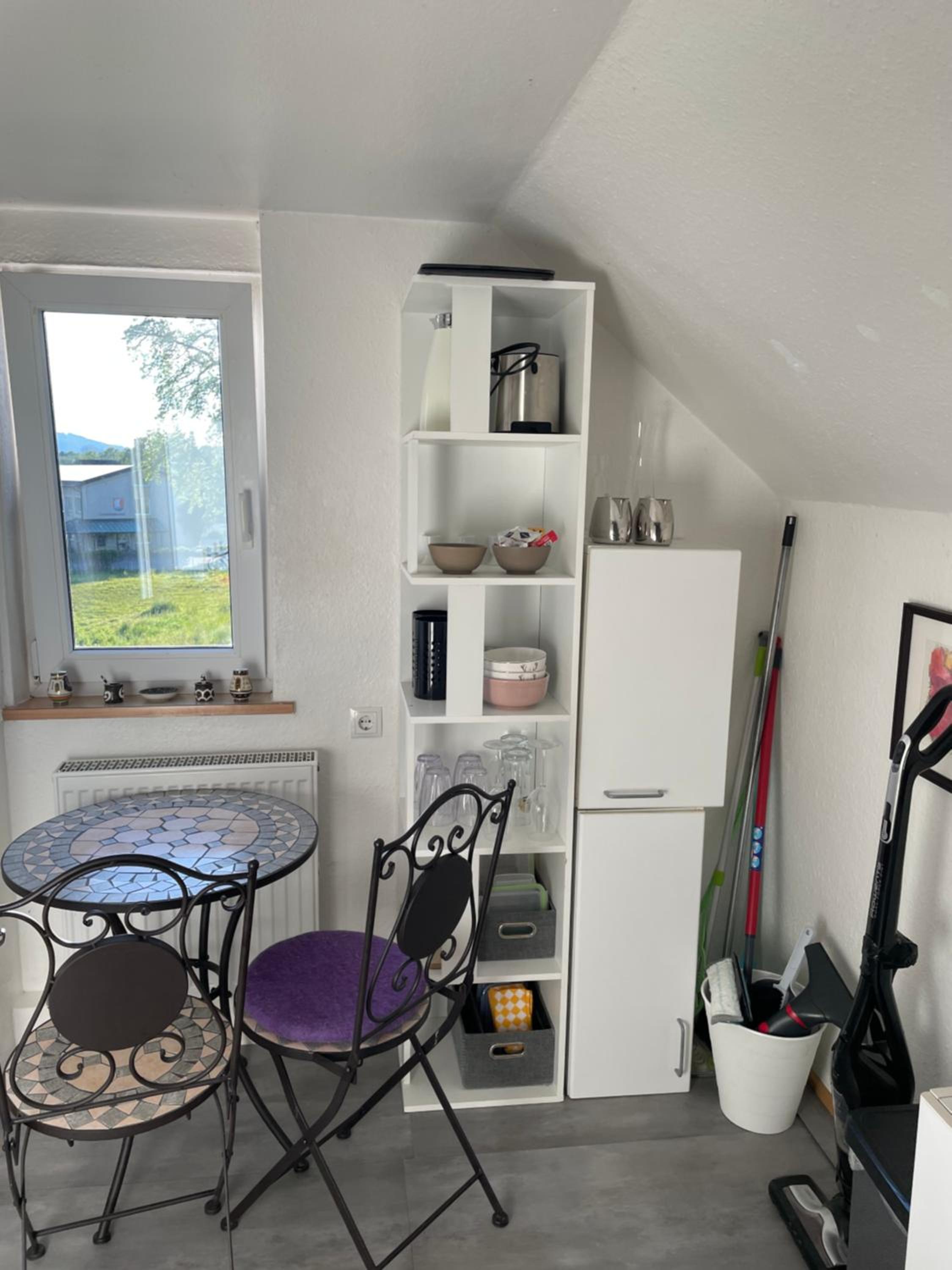 Small attic apartment close to Lake and Mountains Fussach