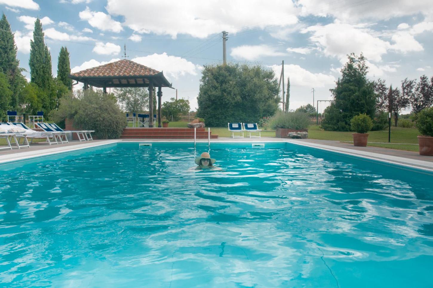 Photo 48