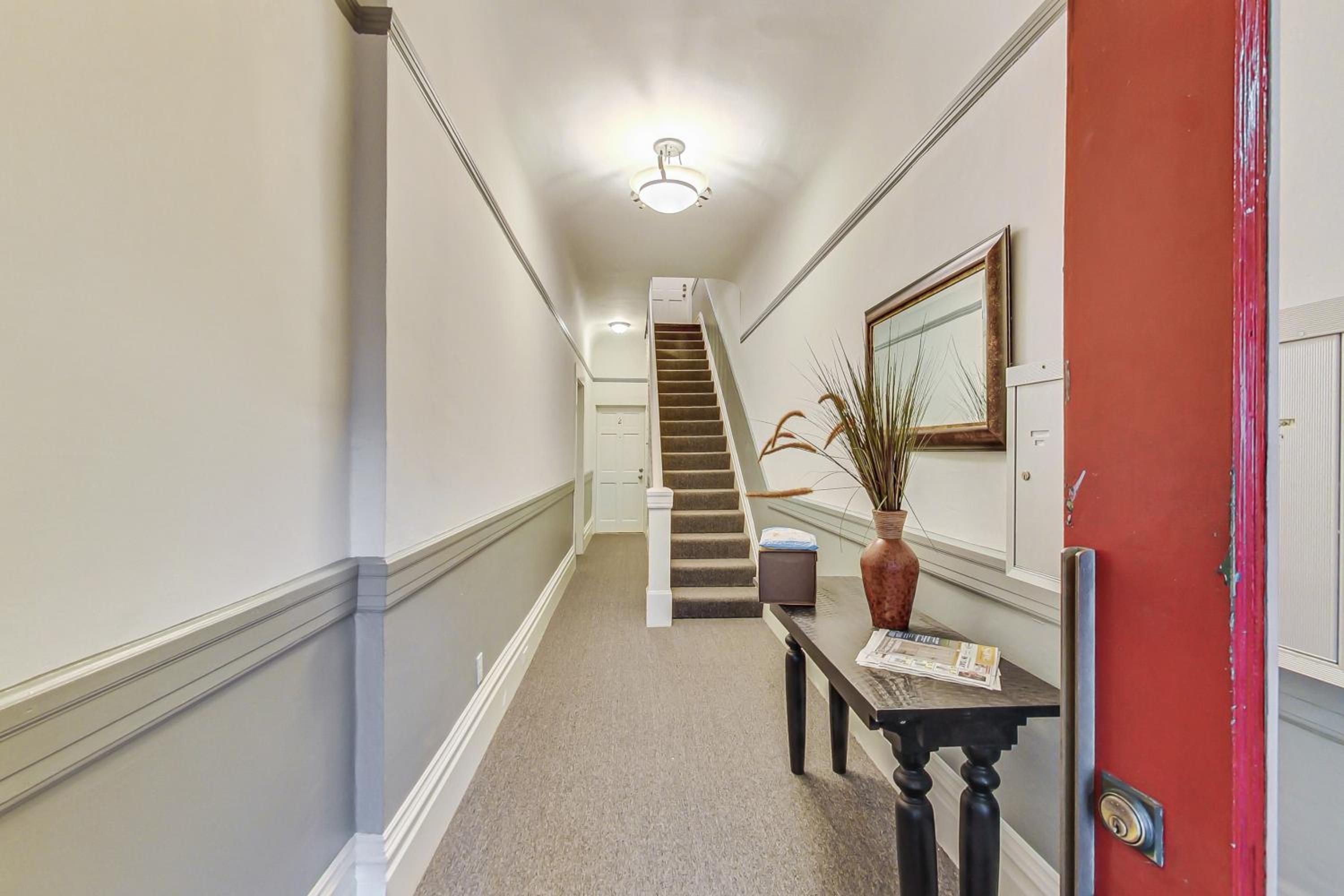 1BR Condo Heart of Pac Heights WD Walk Score 97 view 5