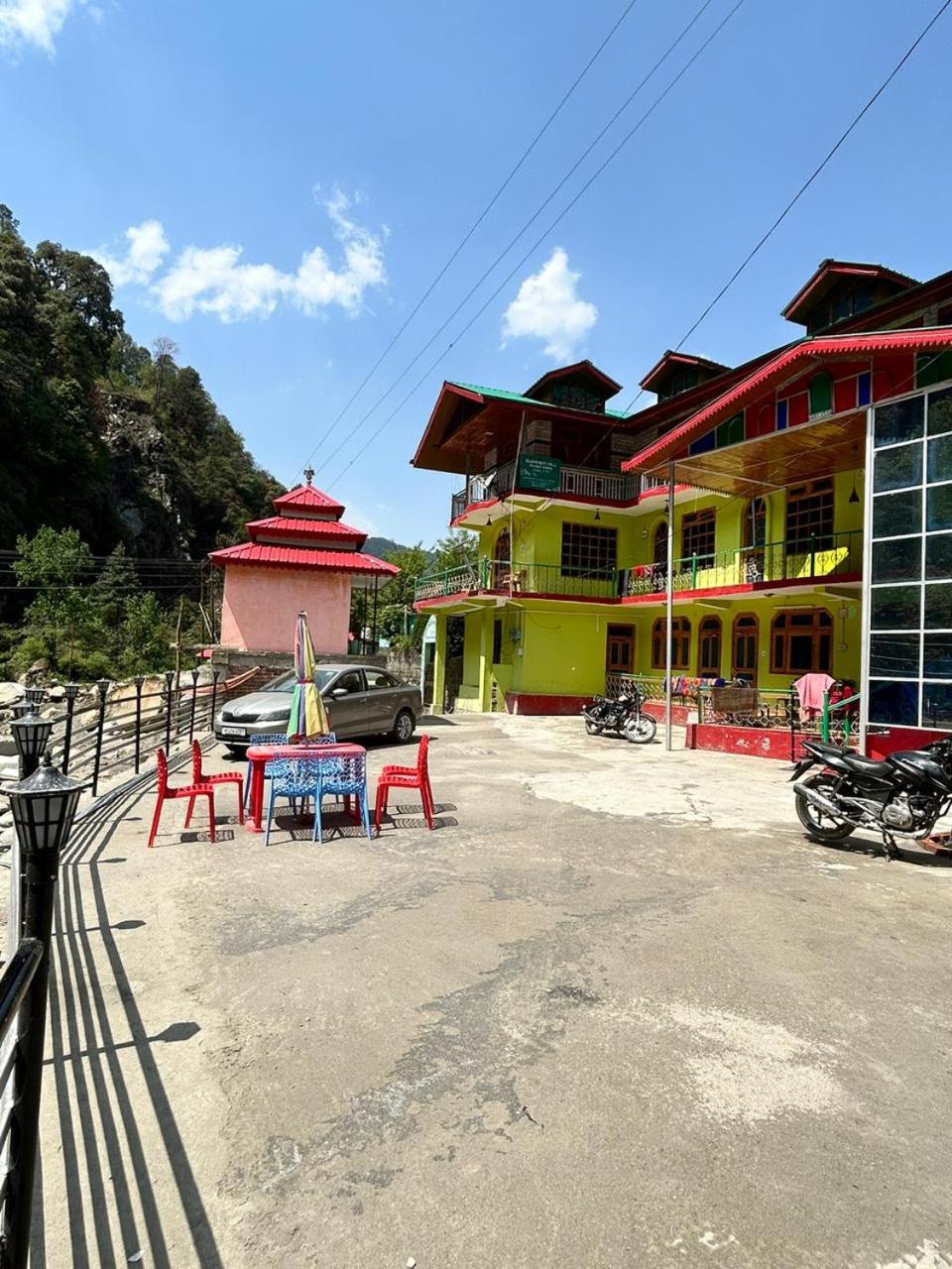 SummerHill Riverview Homestay