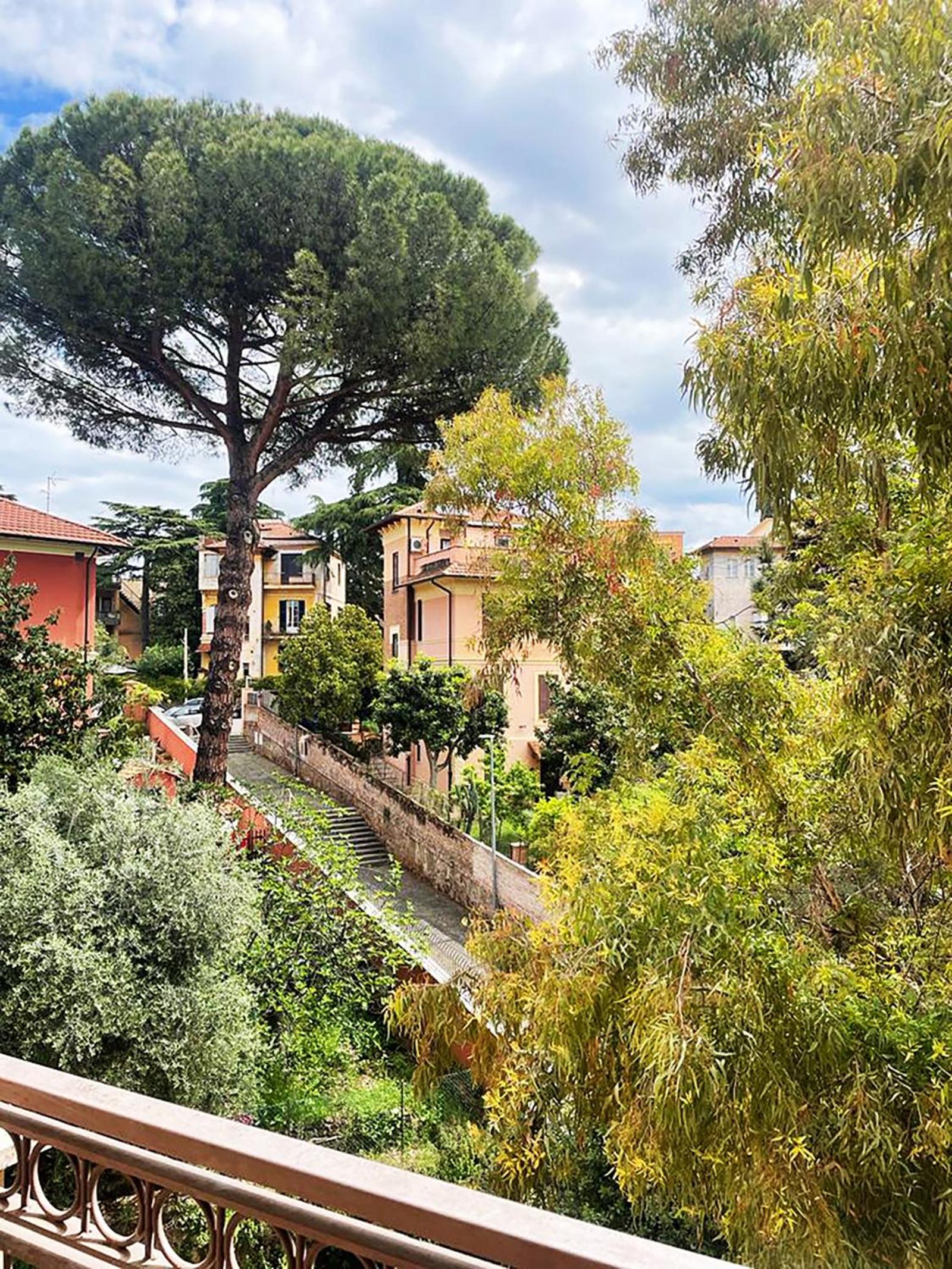6Ponza Mansion Nature