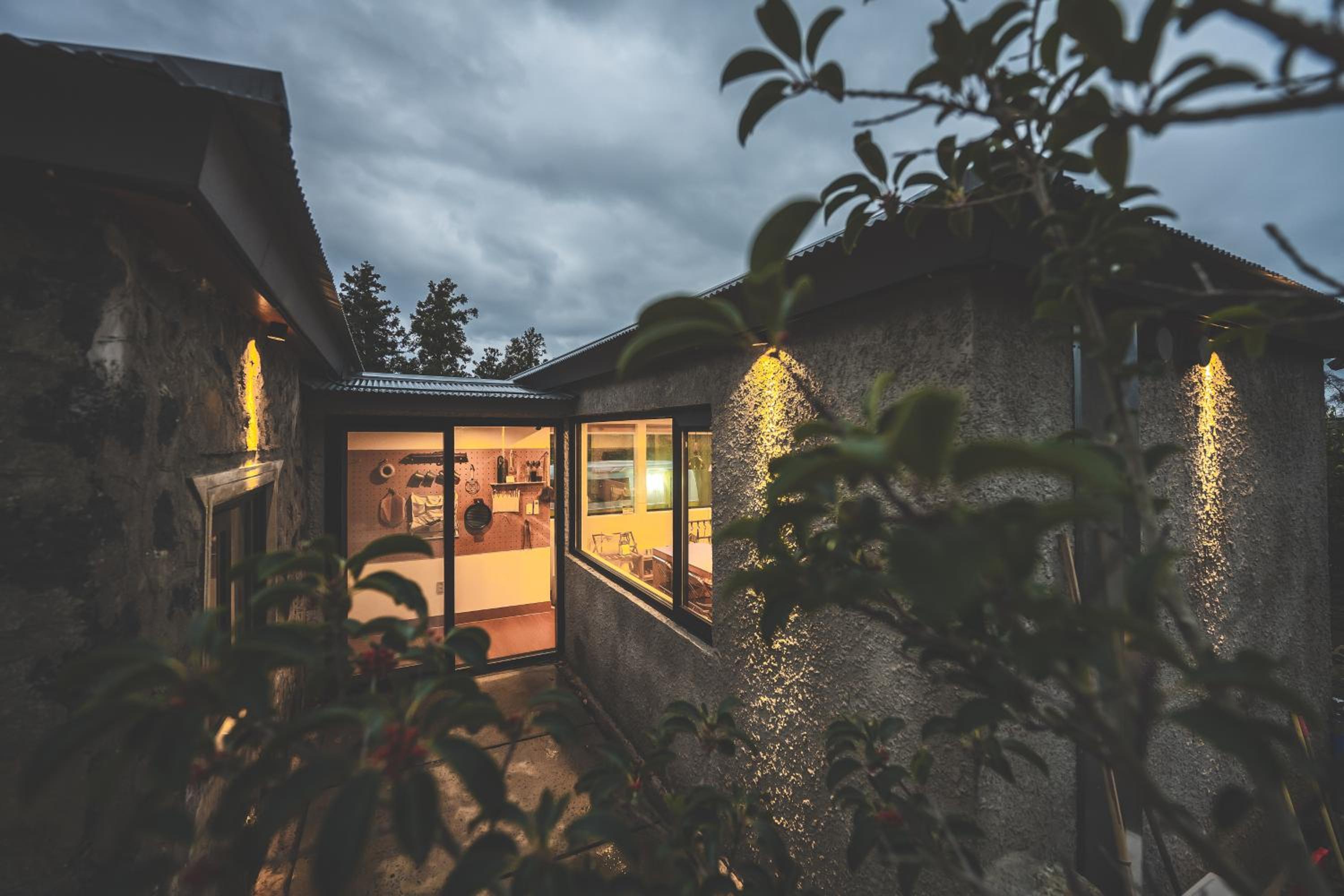 Pet-friendly camping theme house anseongcamp96 by dazayo view 5
