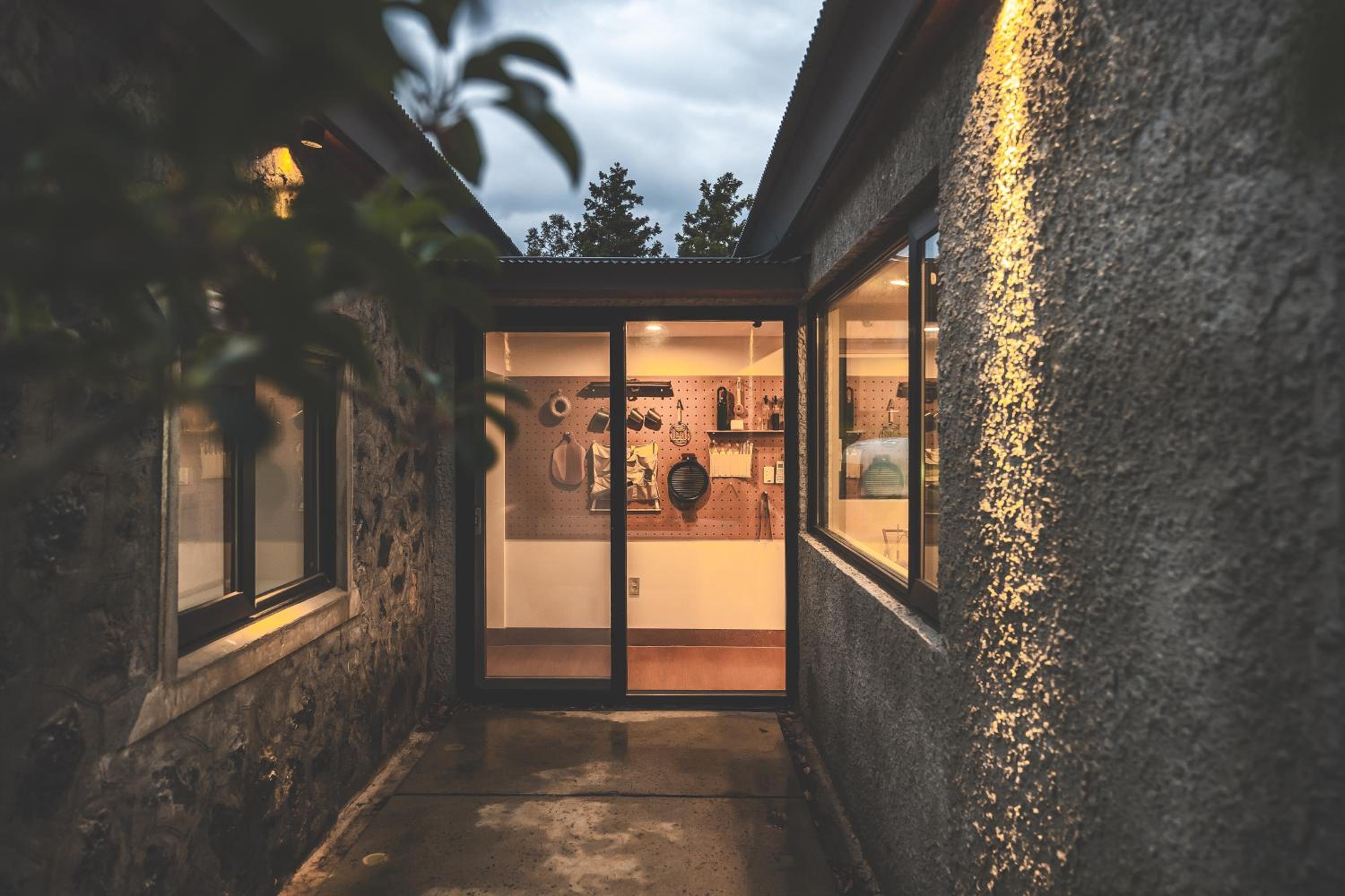 Pet-friendly camping theme house anseongcamp96 by dazayo view 2