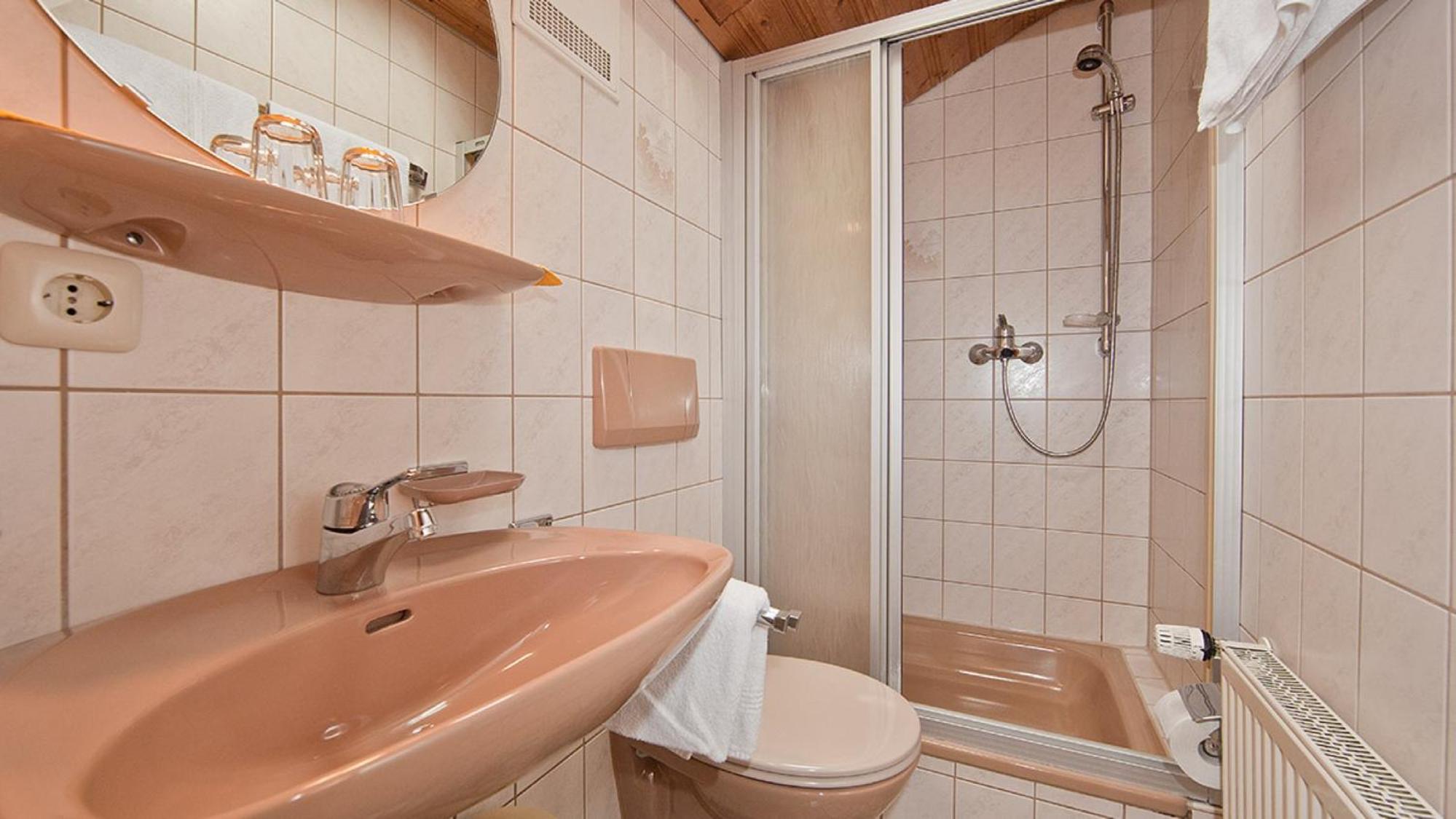 Ferienwohnungen Weiß