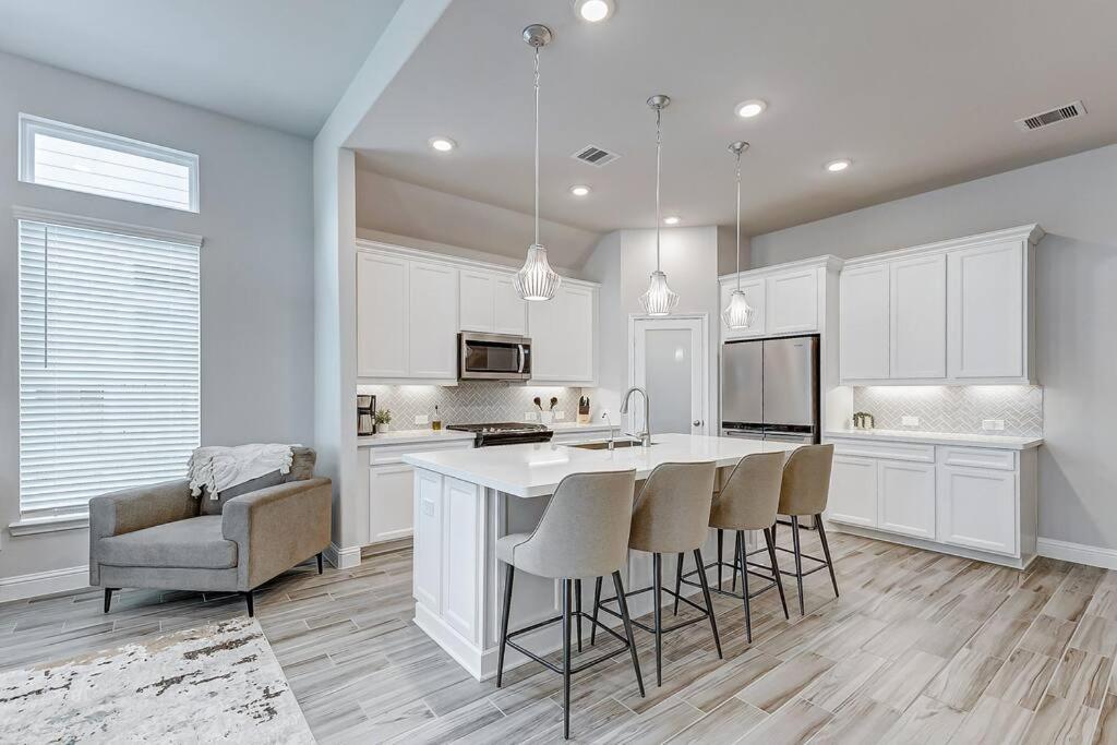 Sienna Serenity A Modern Gem view 3