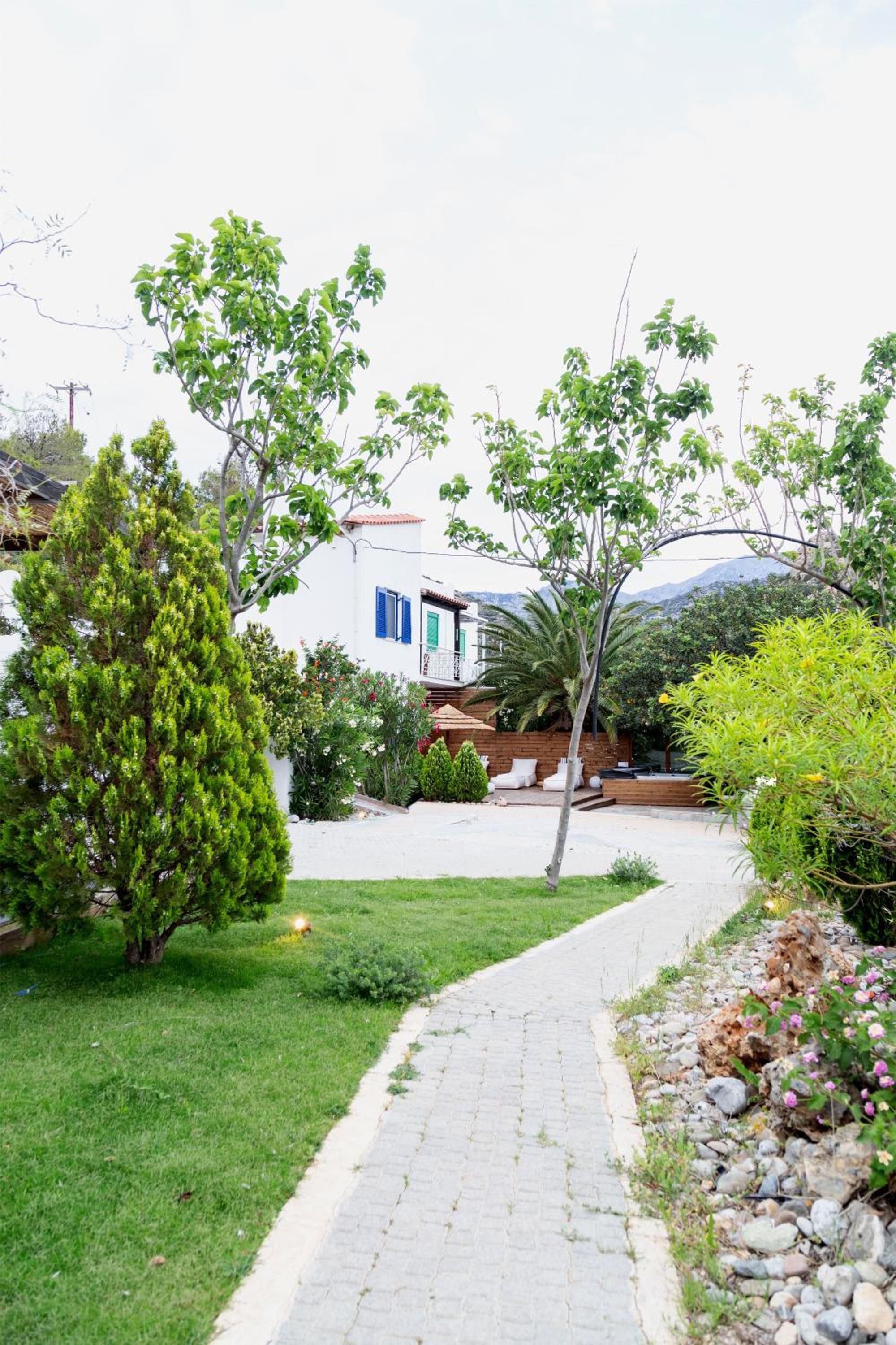 Hotel Varkospito - Image 1