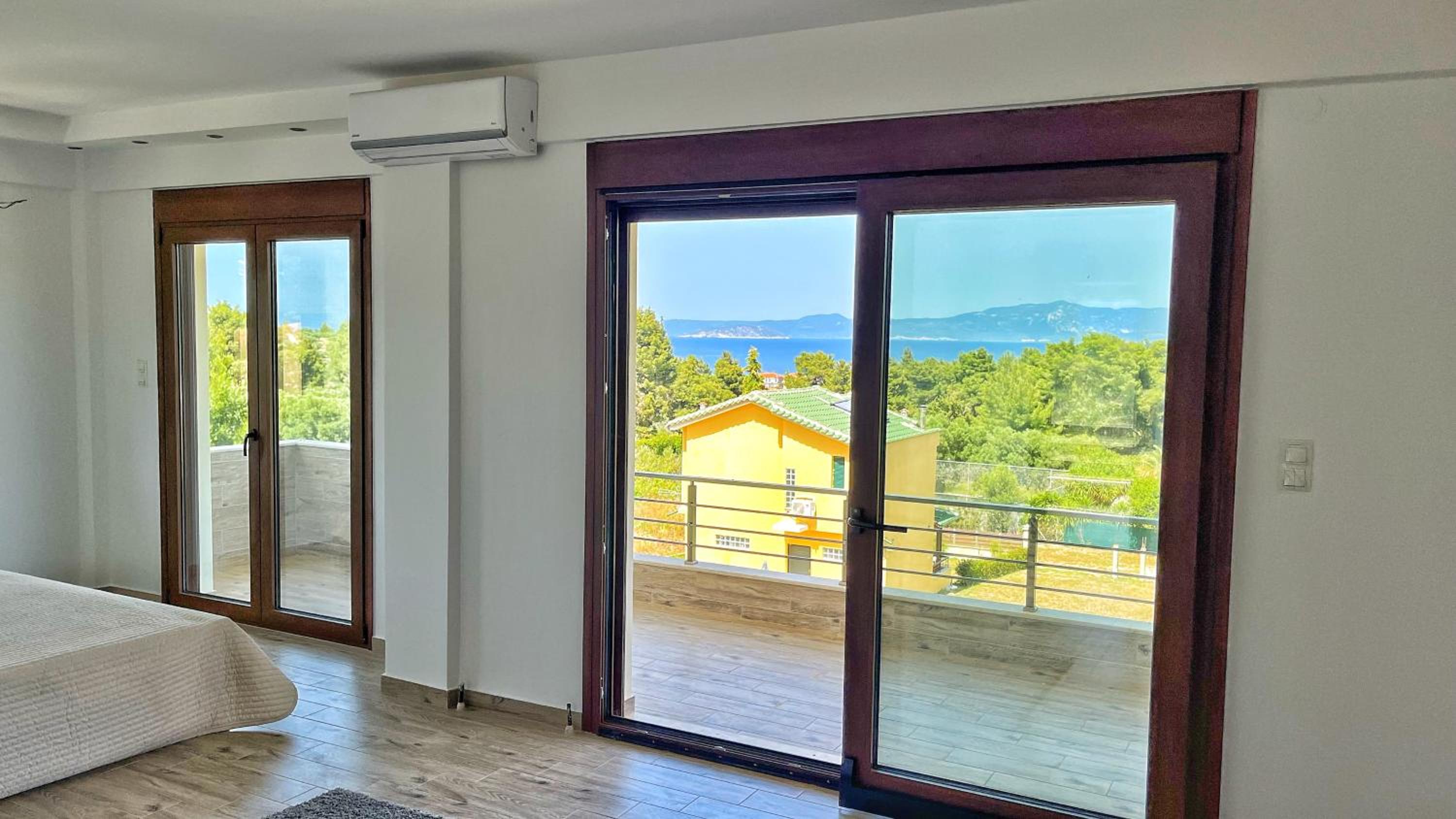 Granari Villa Areta view 4